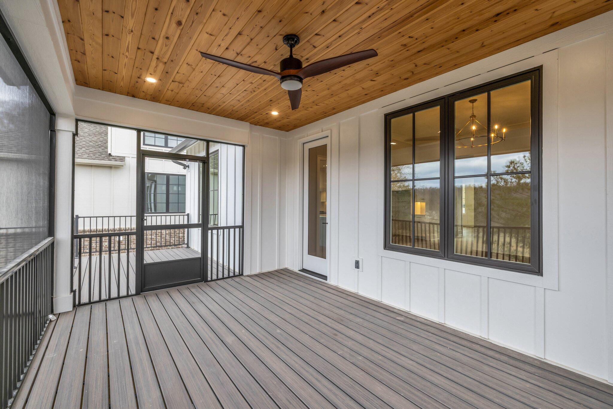 1399 London Woods Way, 20