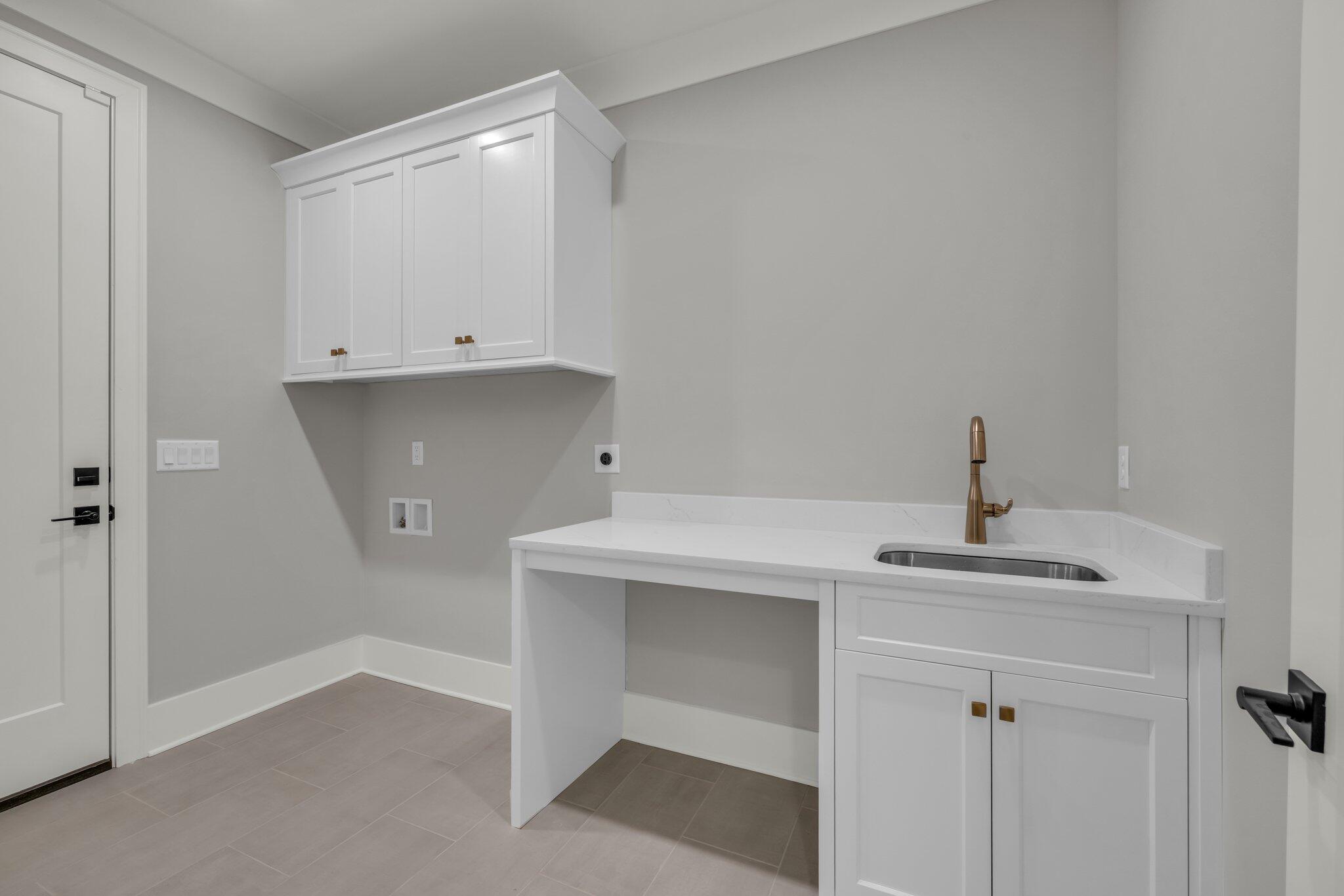 1399 London Woods Way, 20