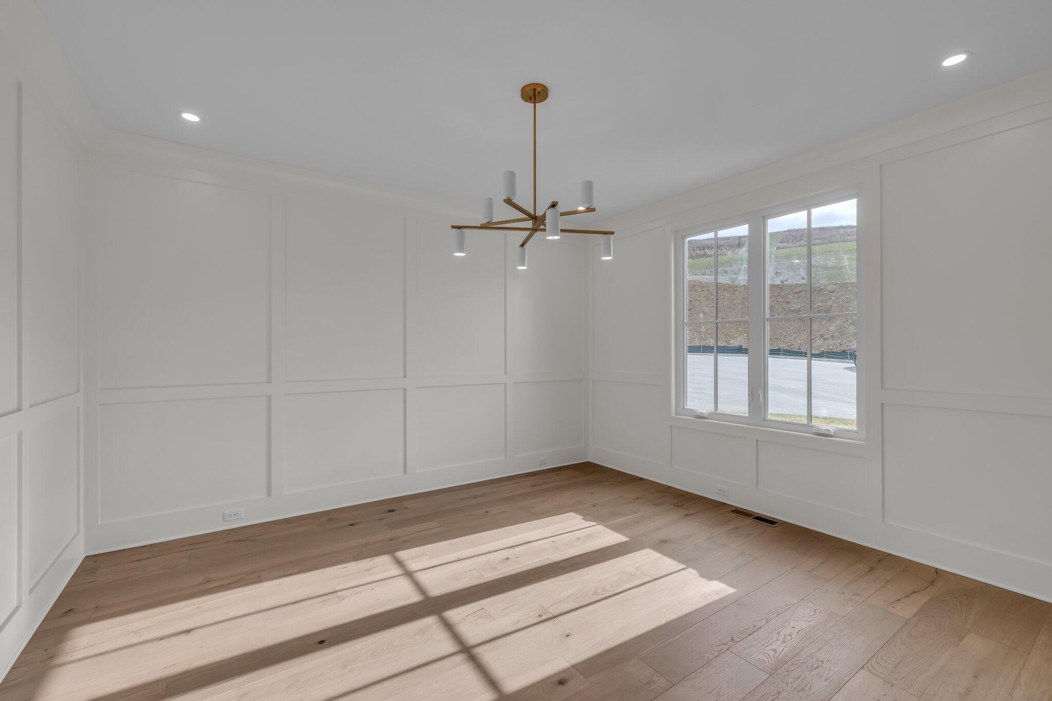 1399 London Woods Way, 20