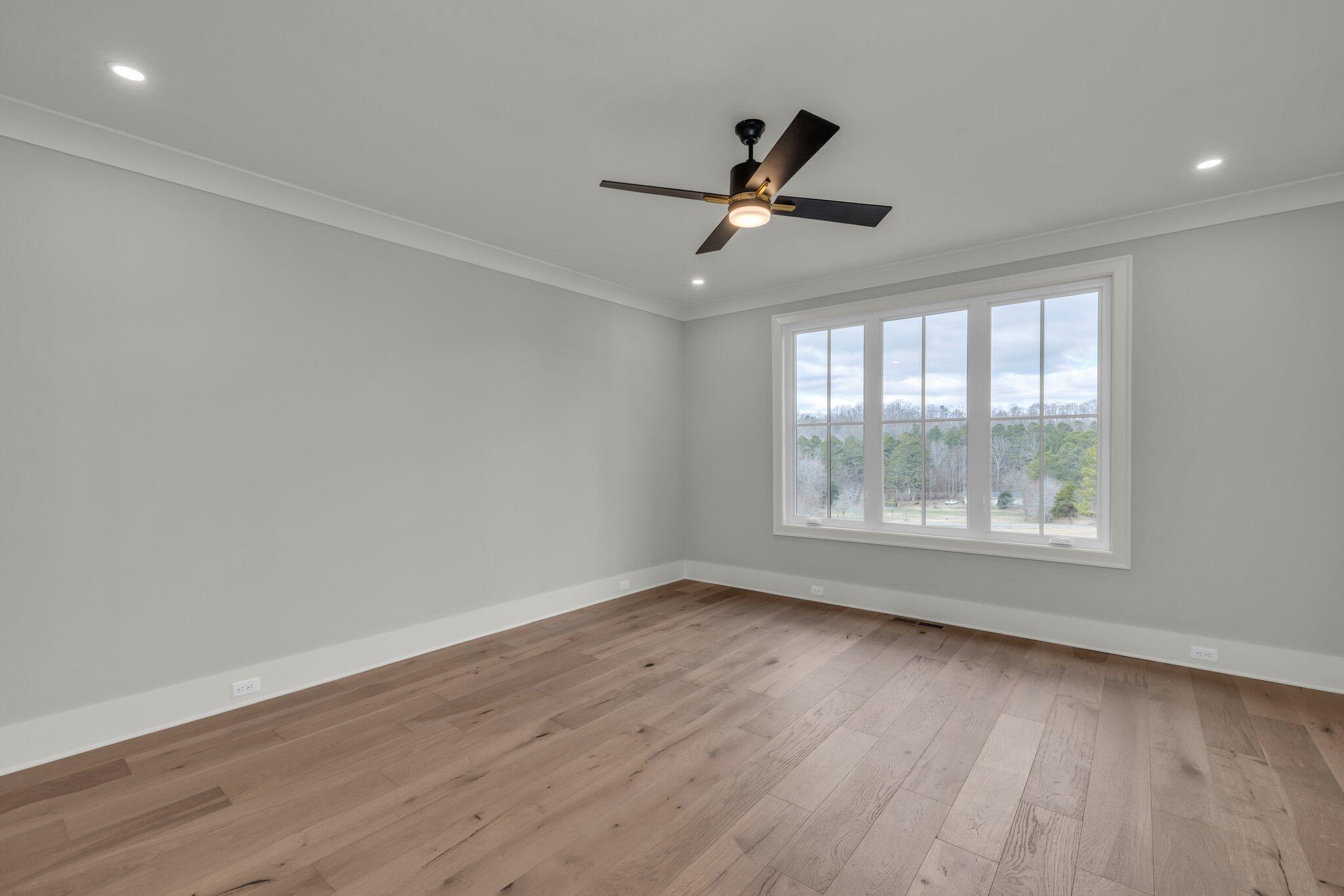 1399 London Woods Way, 20
