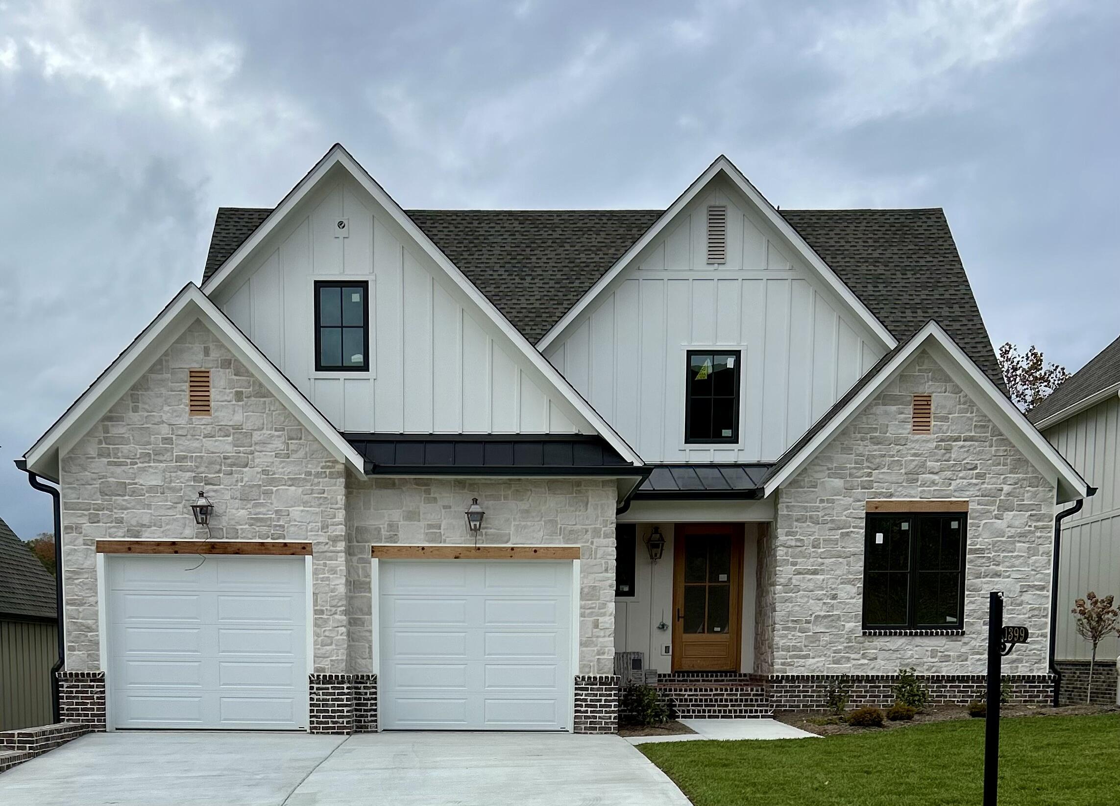 1399 London Woods Way, 20