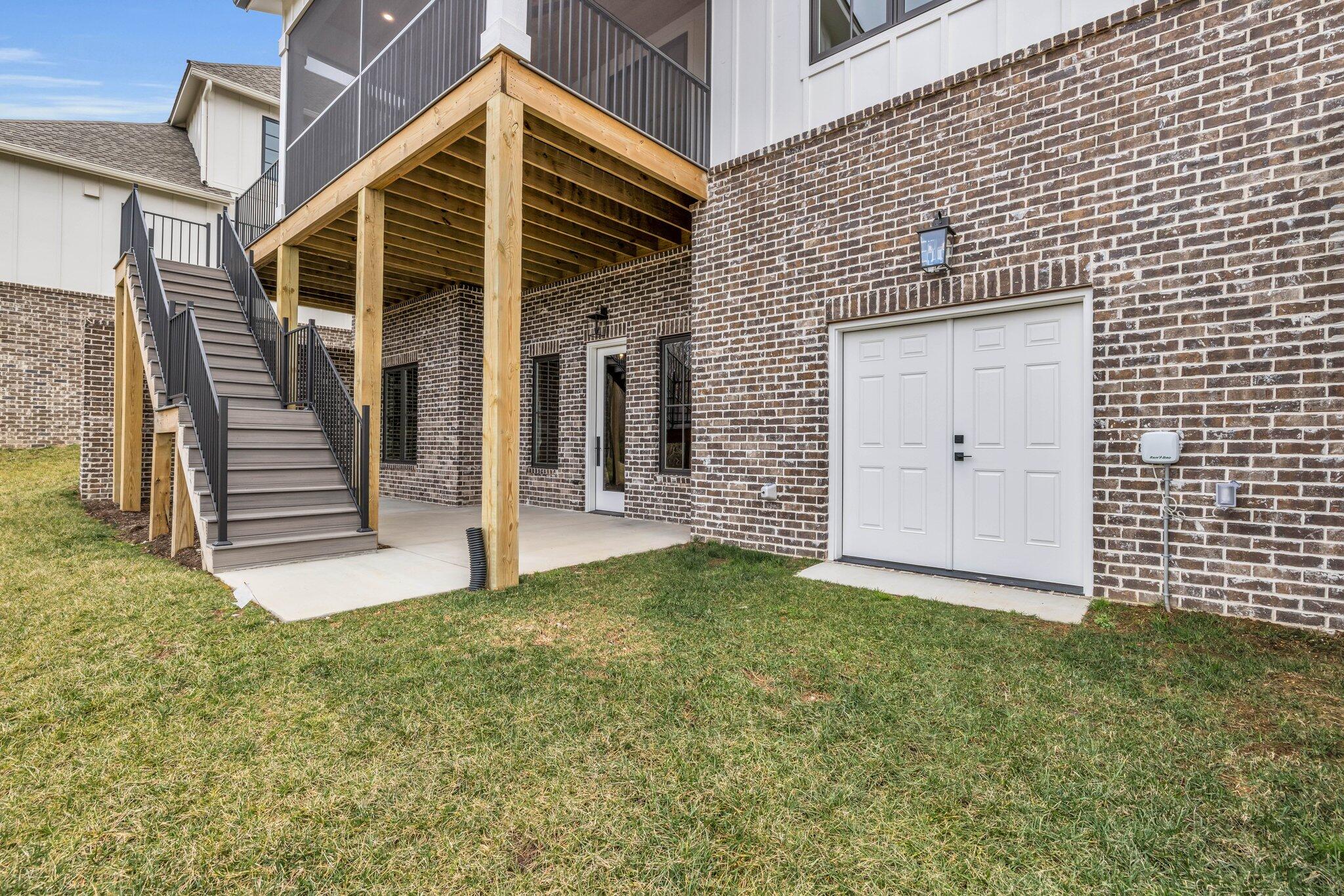 1399 London Woods Way, 20
