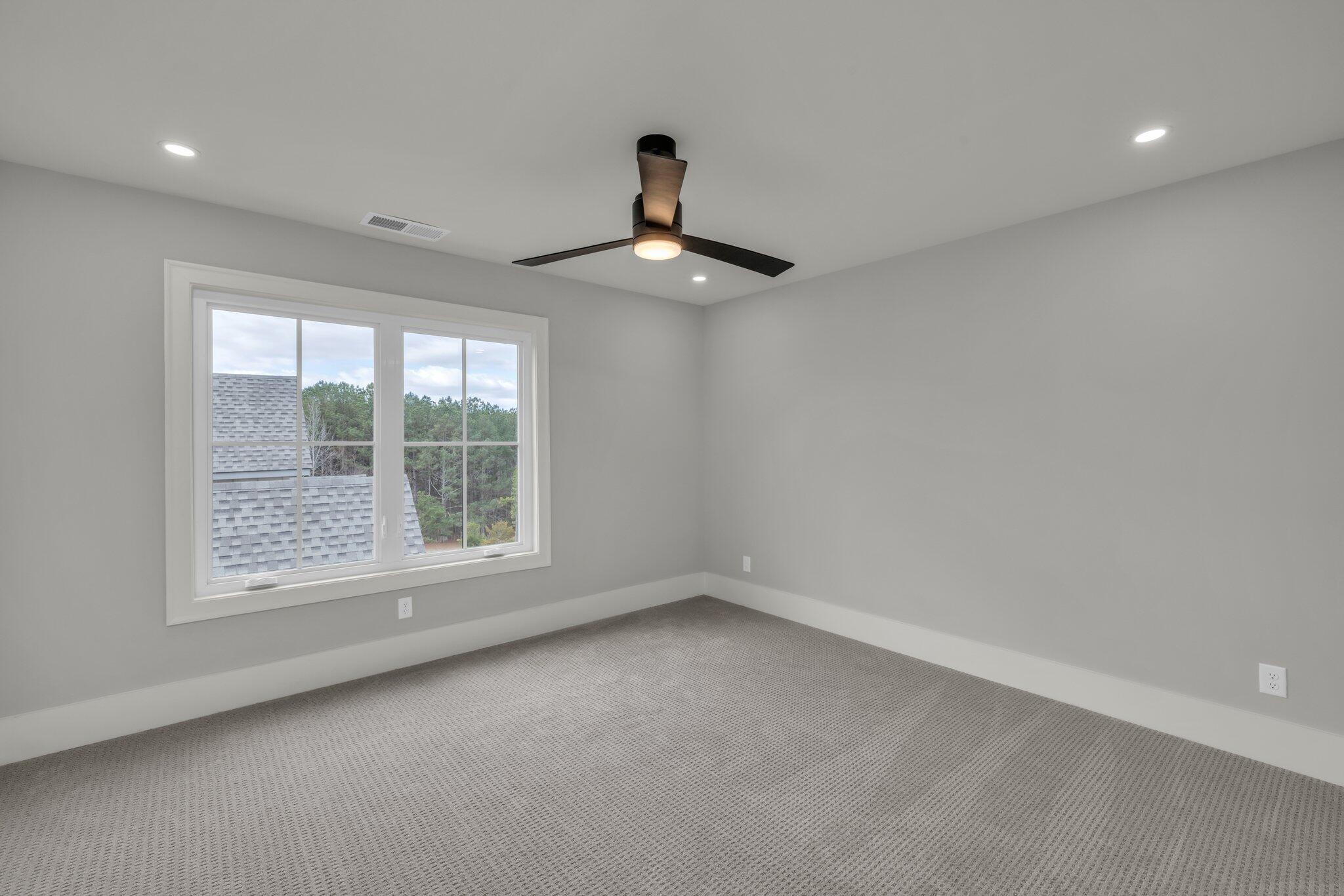 1399 London Woods Way, 20