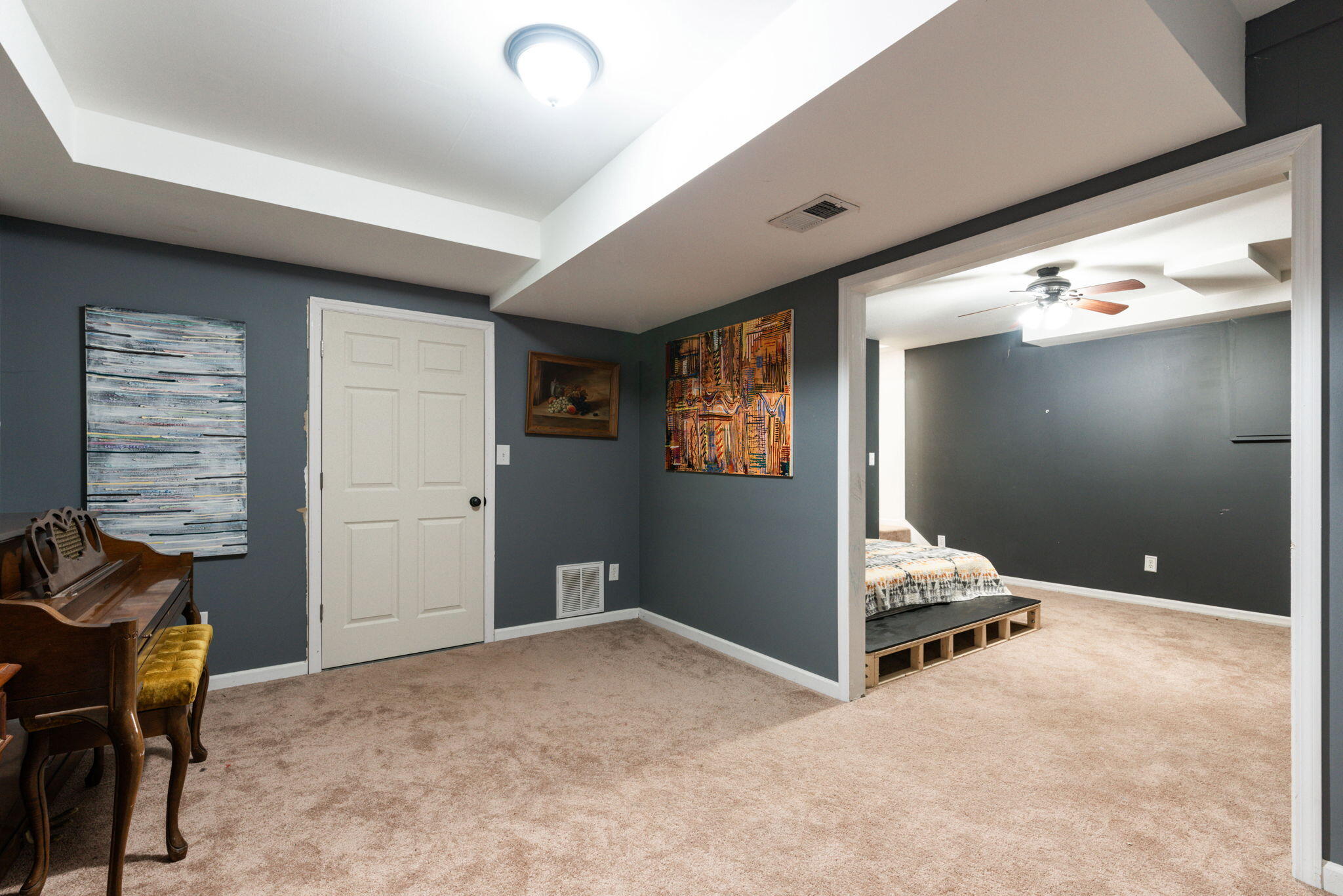 580 Middle View Drive
