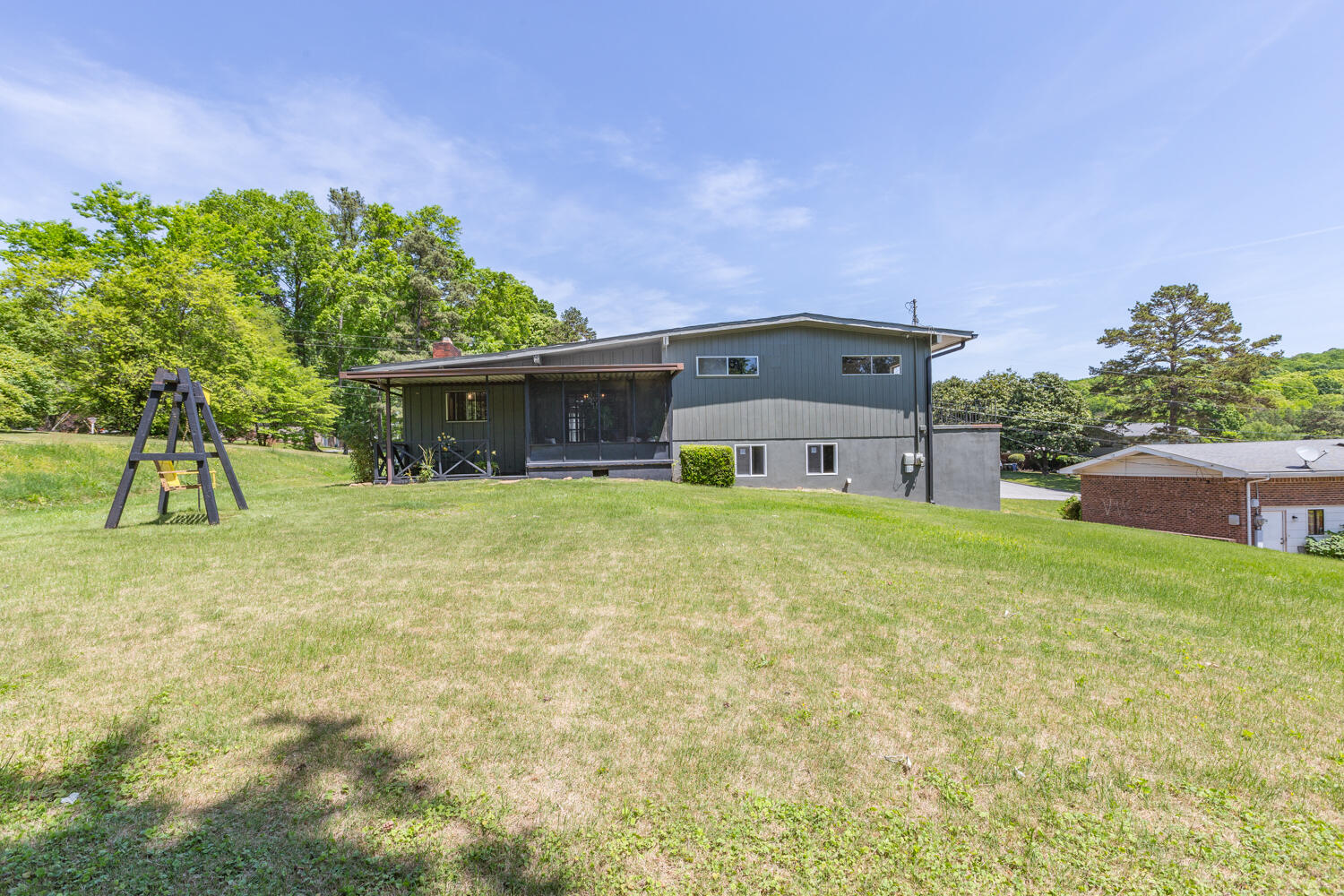 5016 Mimosa Circle
