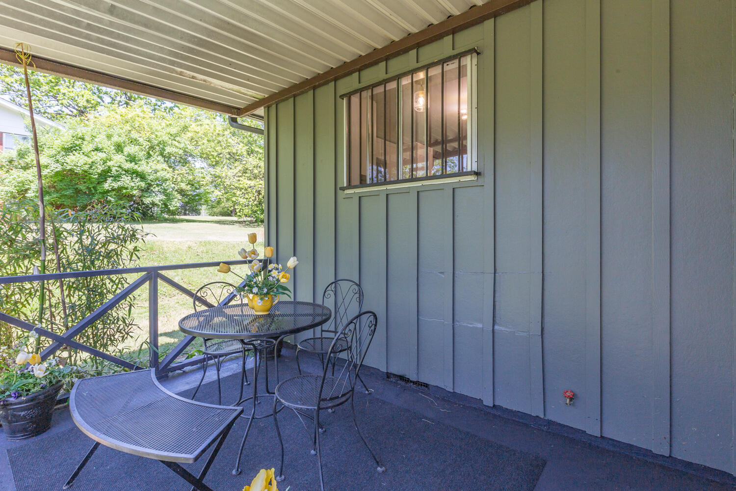 5016 Mimosa Circle