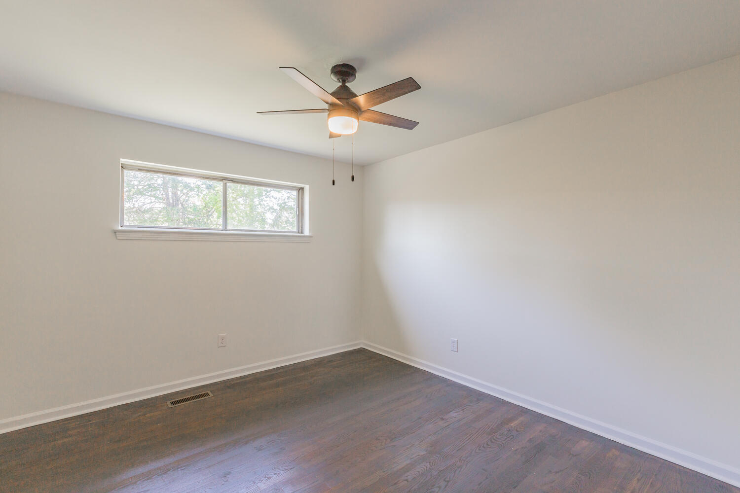 5016 Mimosa Circle