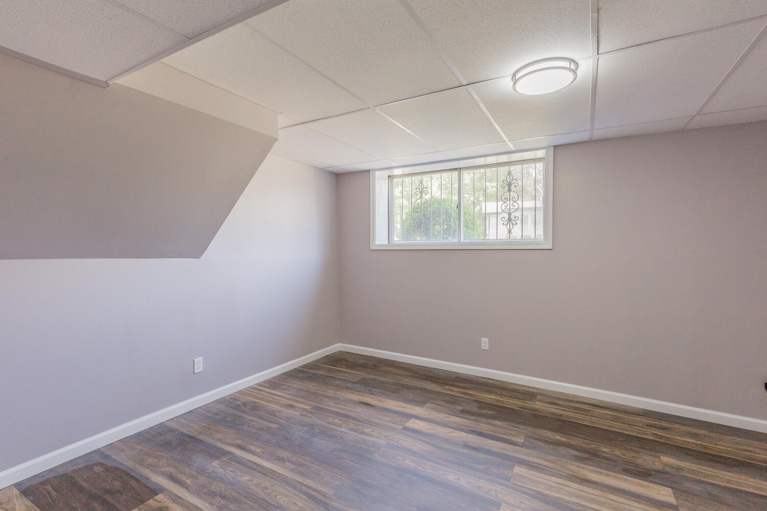 5016 Mimosa Circle