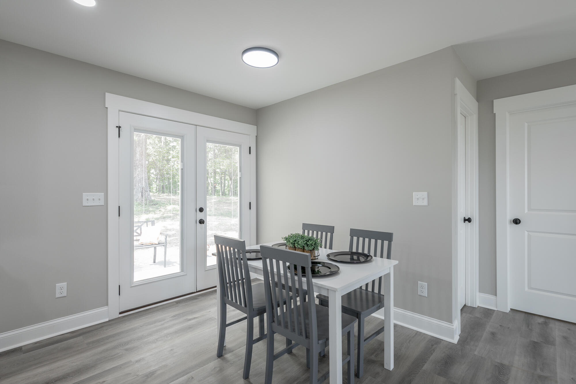 653 Bradley Avenue, LaFayette