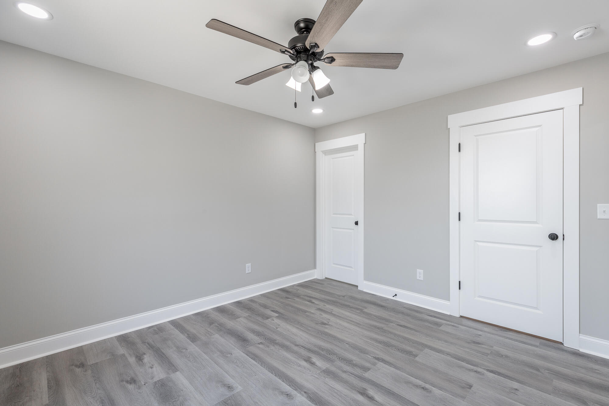 653 Bradley Avenue, LaFayette