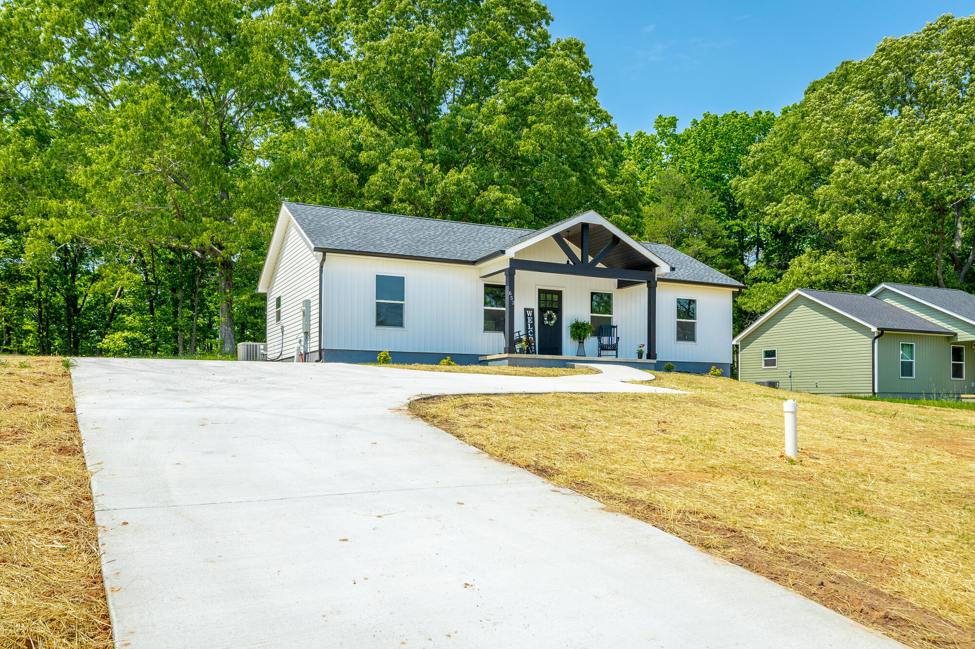 653 Bradley Avenue, LaFayette