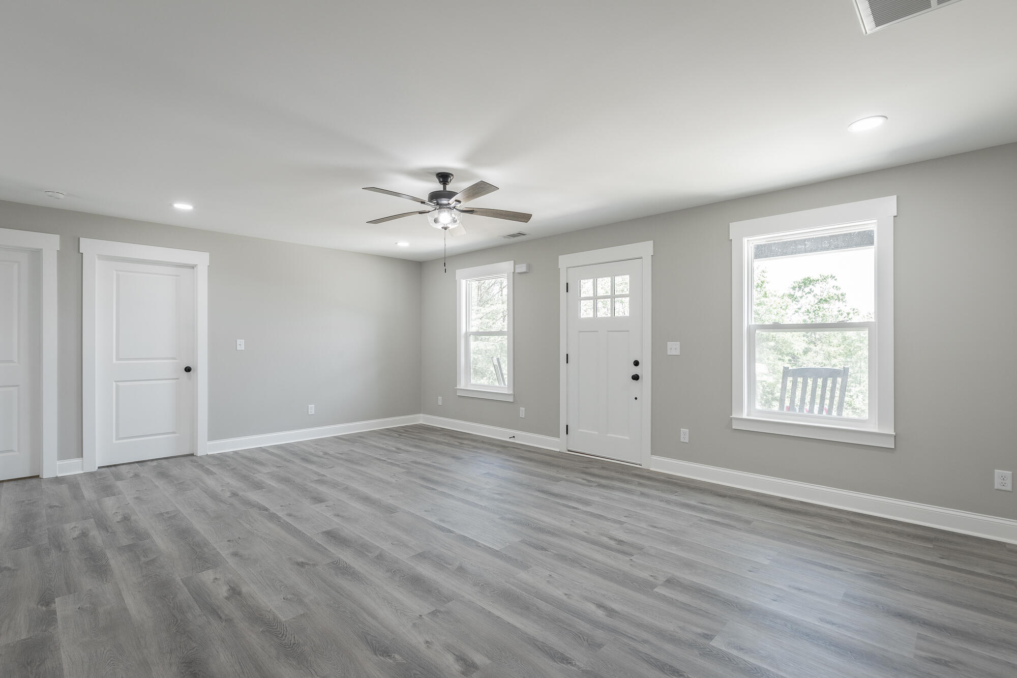 653 Bradley Avenue, LaFayette