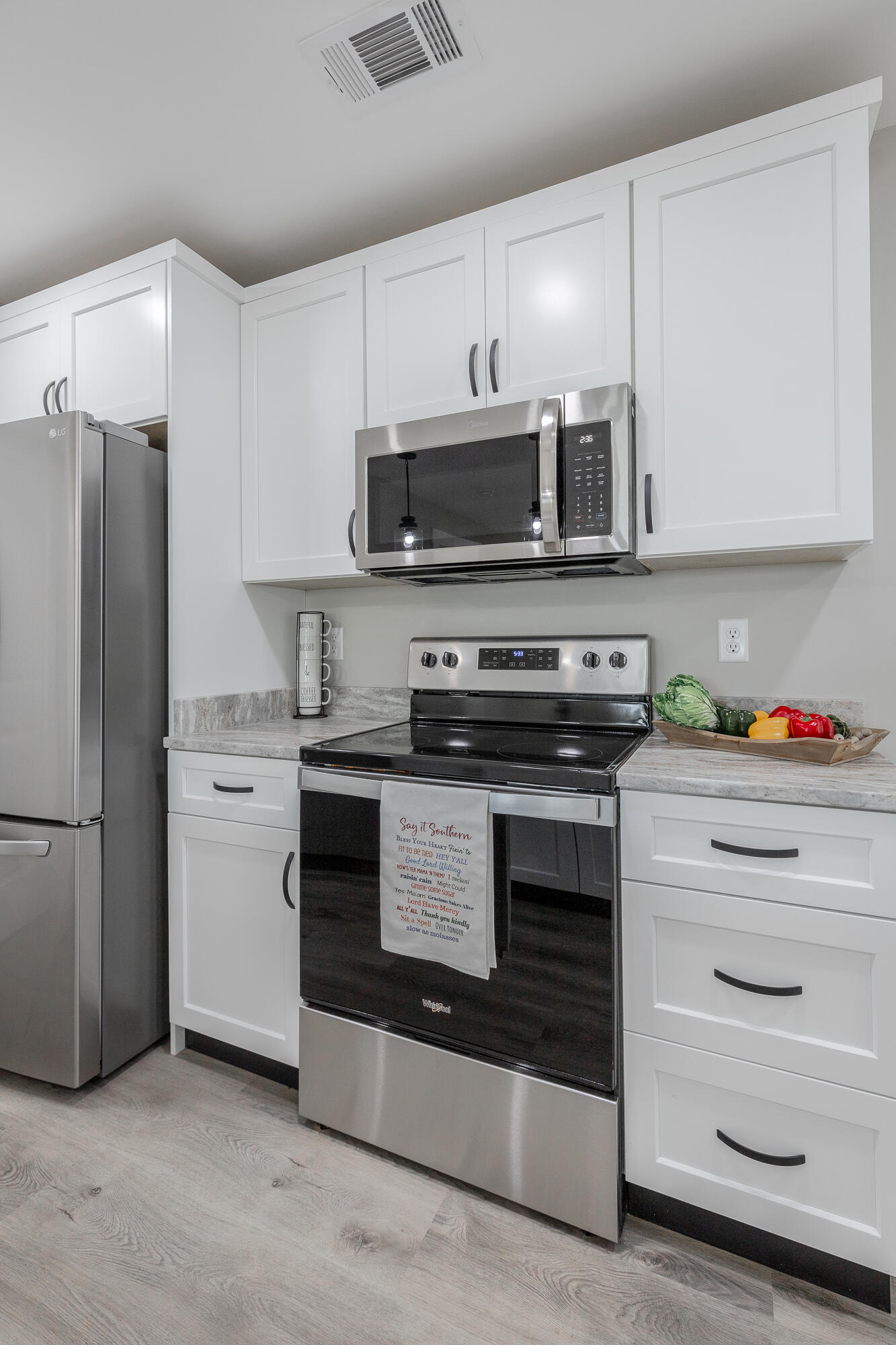 653 Bradley Avenue, LaFayette