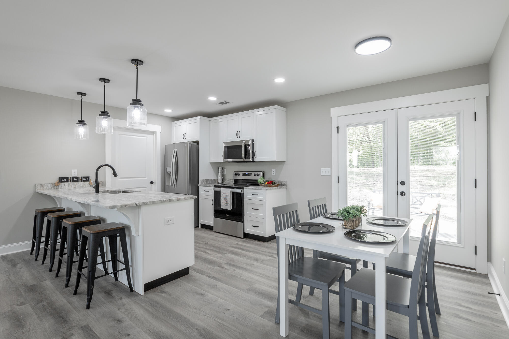 653 Bradley Avenue, LaFayette