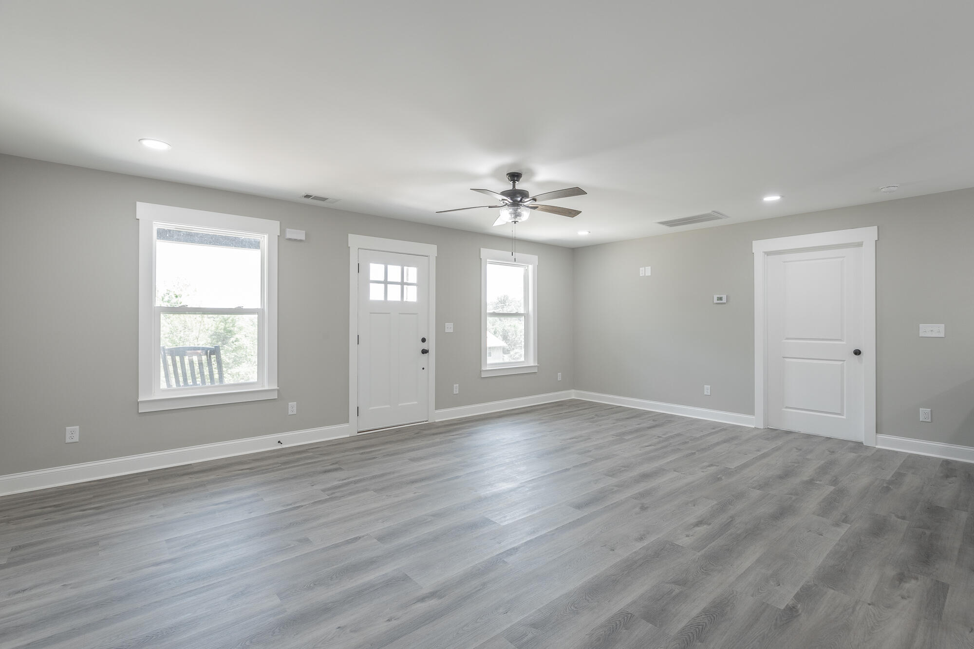 653 Bradley Avenue, LaFayette