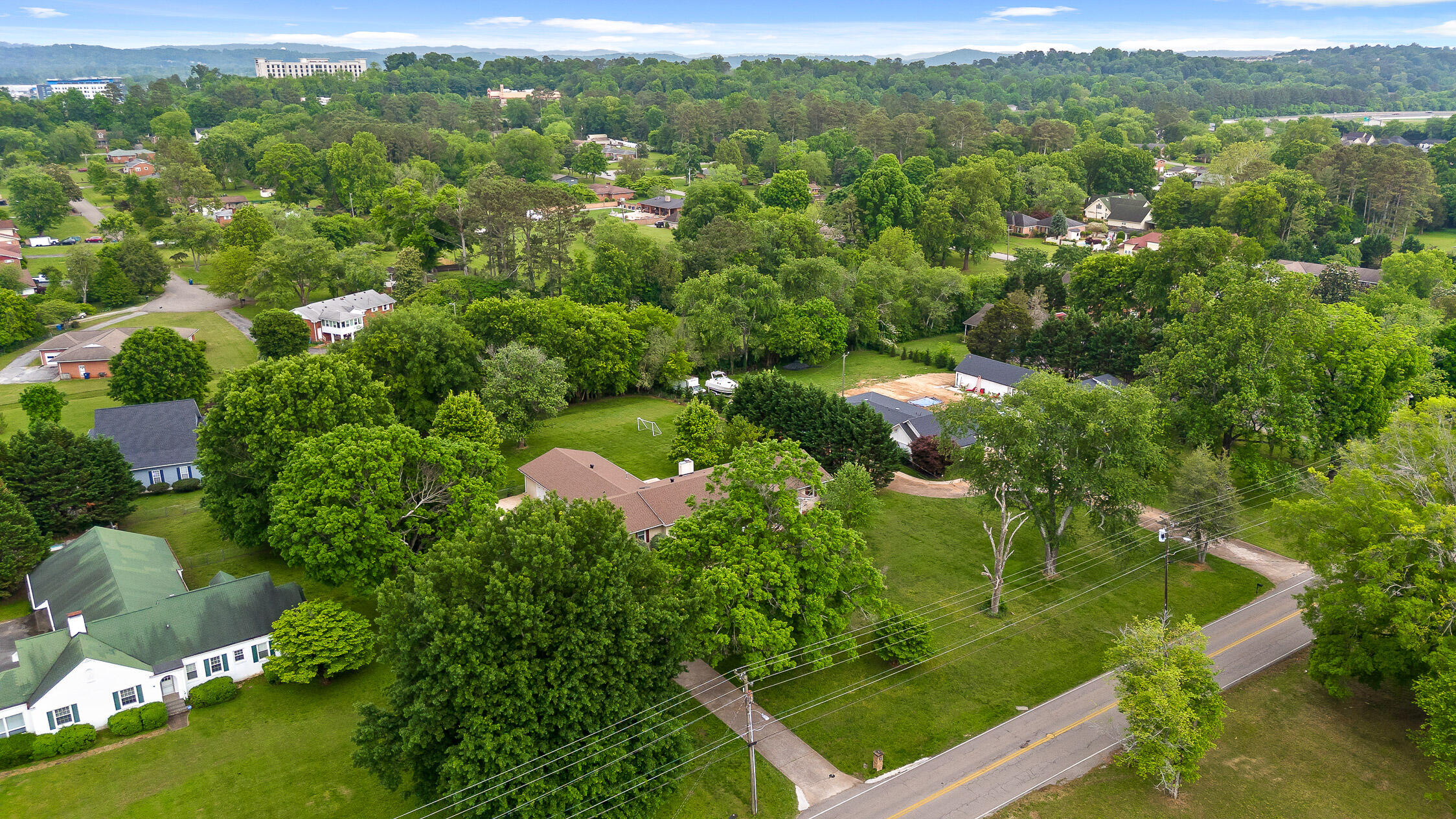 2026 Hickory Valley Road
