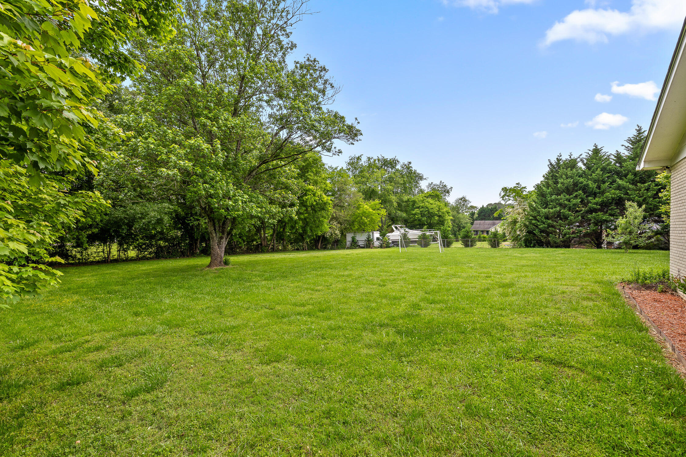2026 Hickory Valley Road