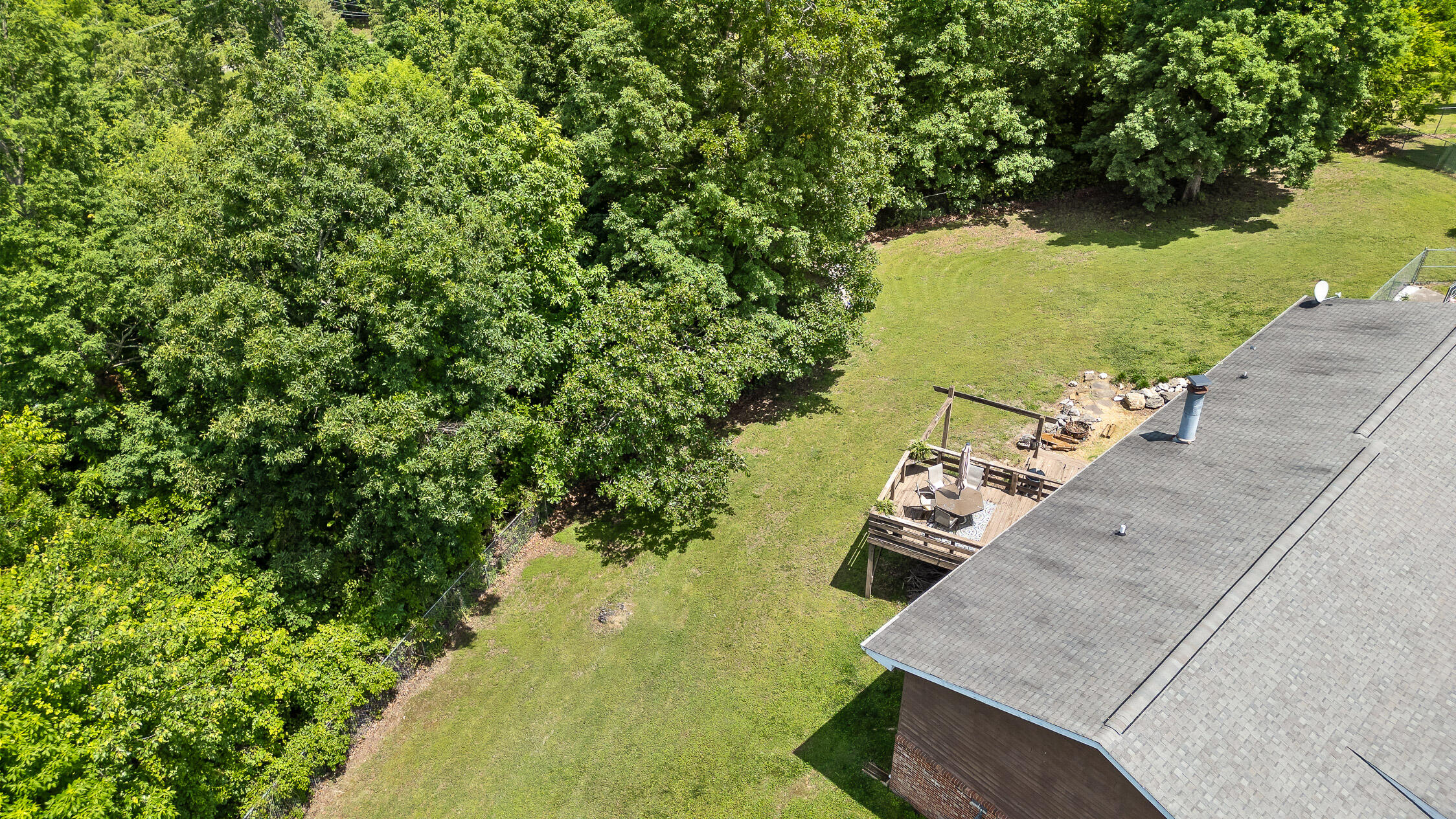 7001 Windcrest Lane