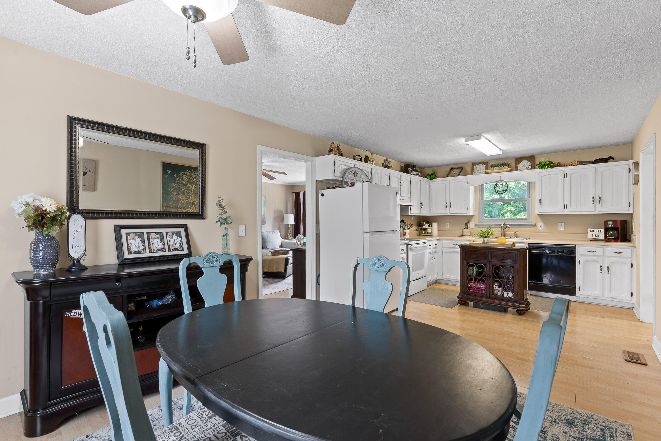 7001 Windcrest Lane