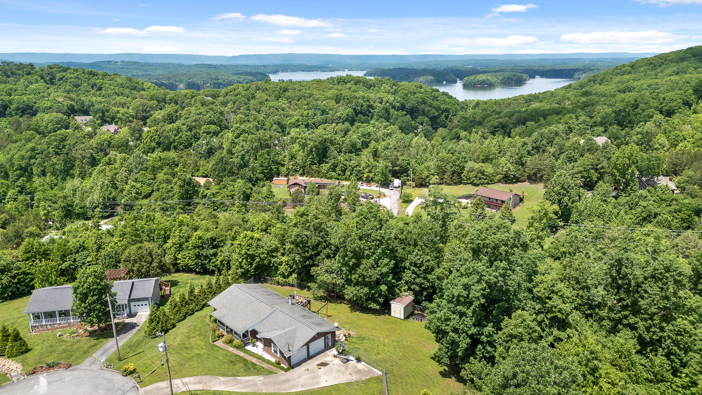 7001 Windcrest Lane