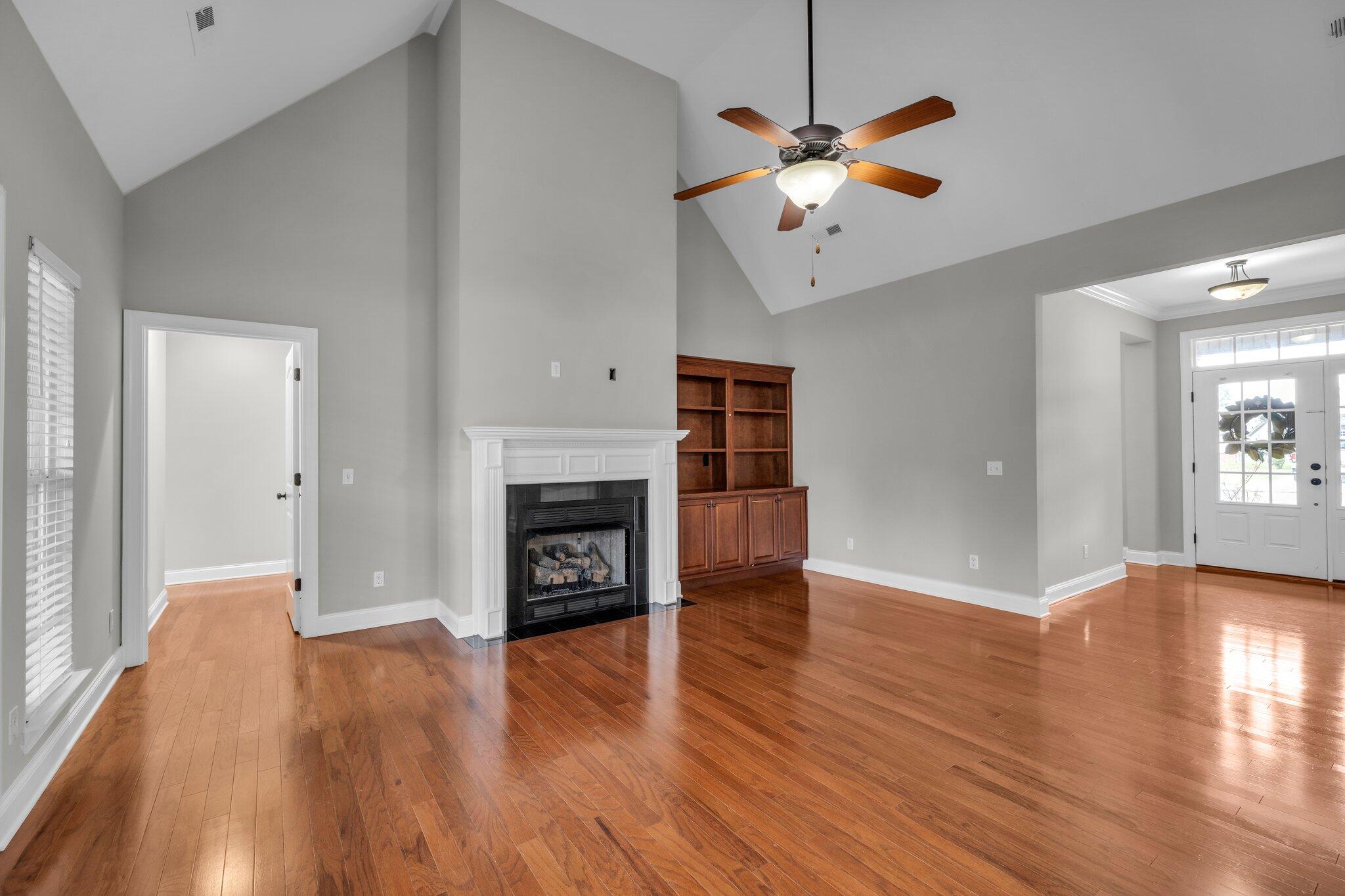 5340 Mandarin Circle