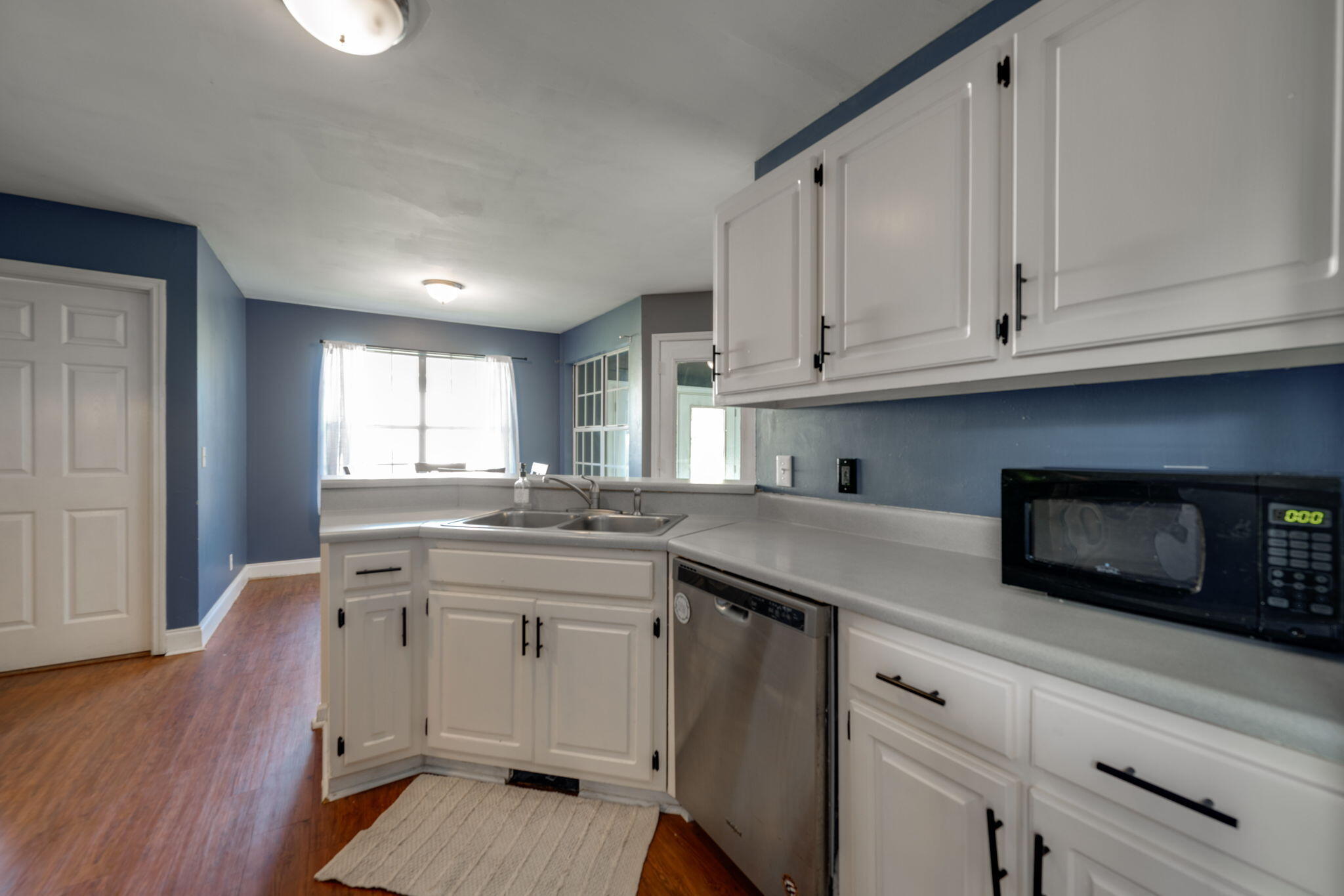 1806 Glenbrook Place