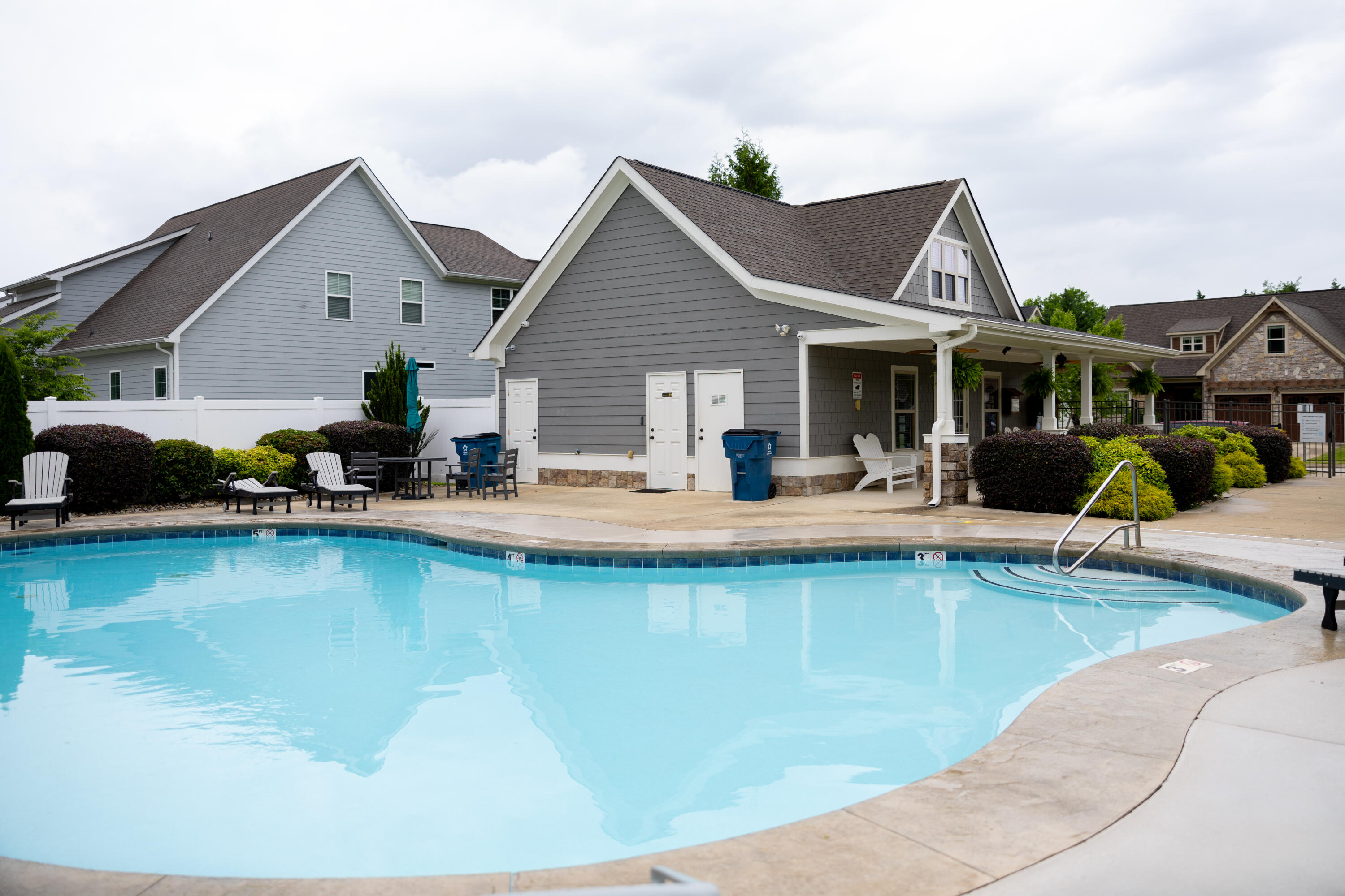 8217 Robertsview Drive