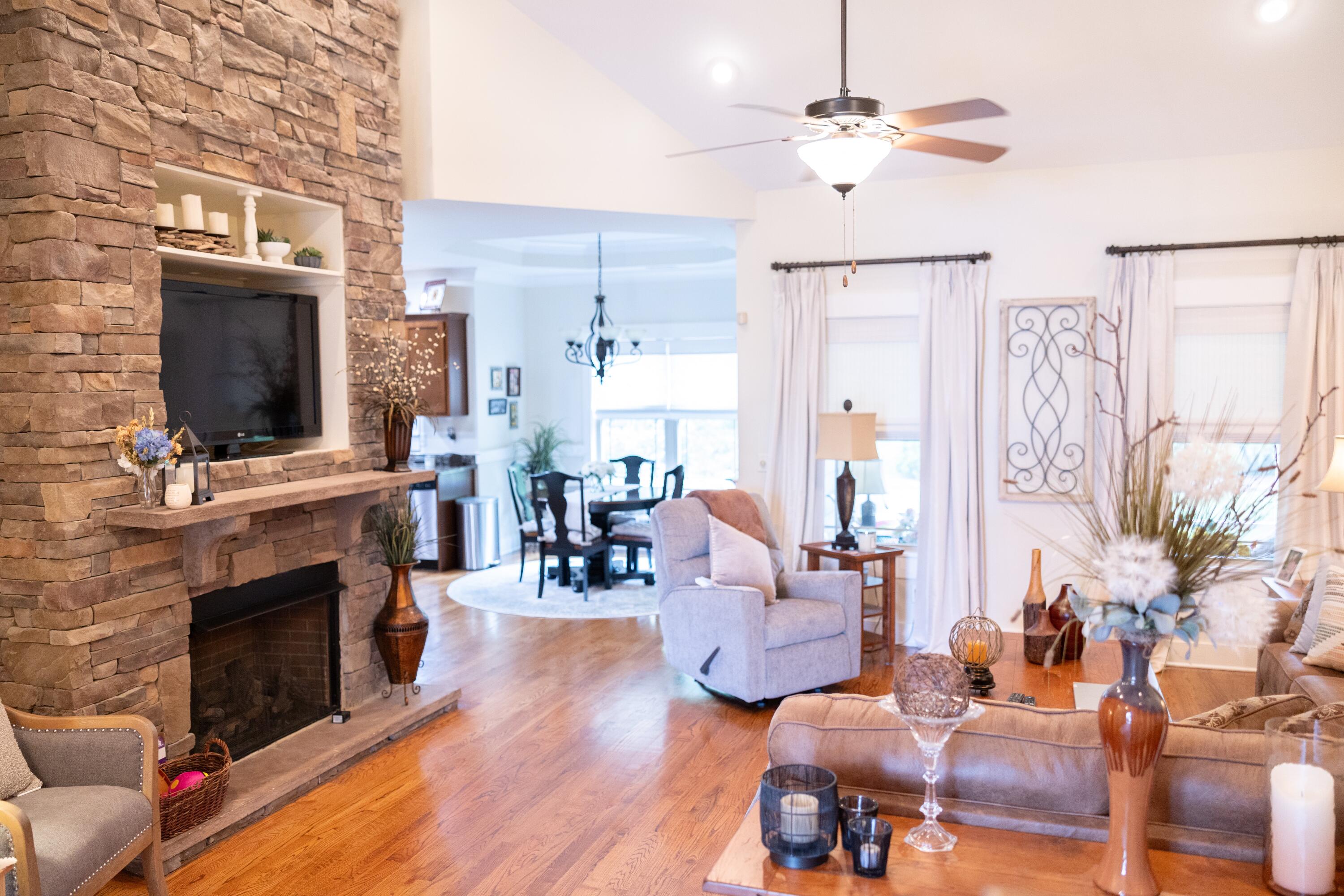 8217 Robertsview Drive