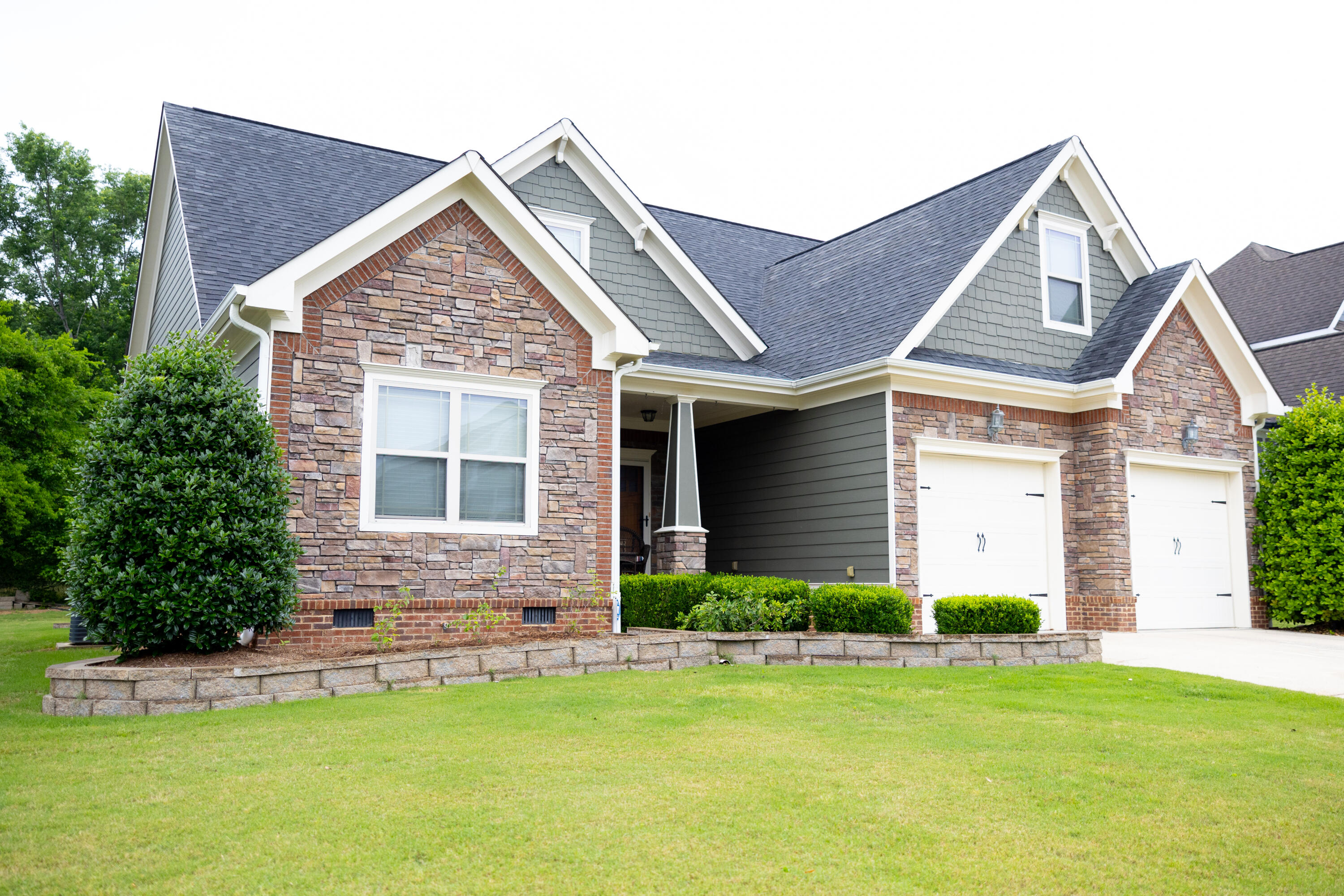 8217 Robertsview Drive