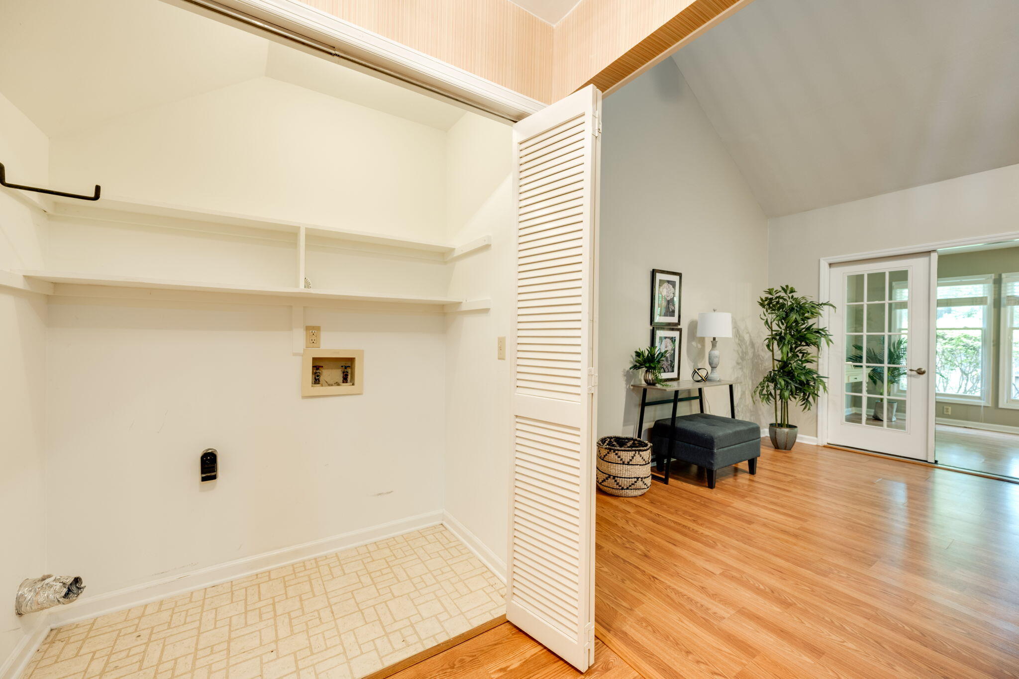 6738 Hickory Manor Circle