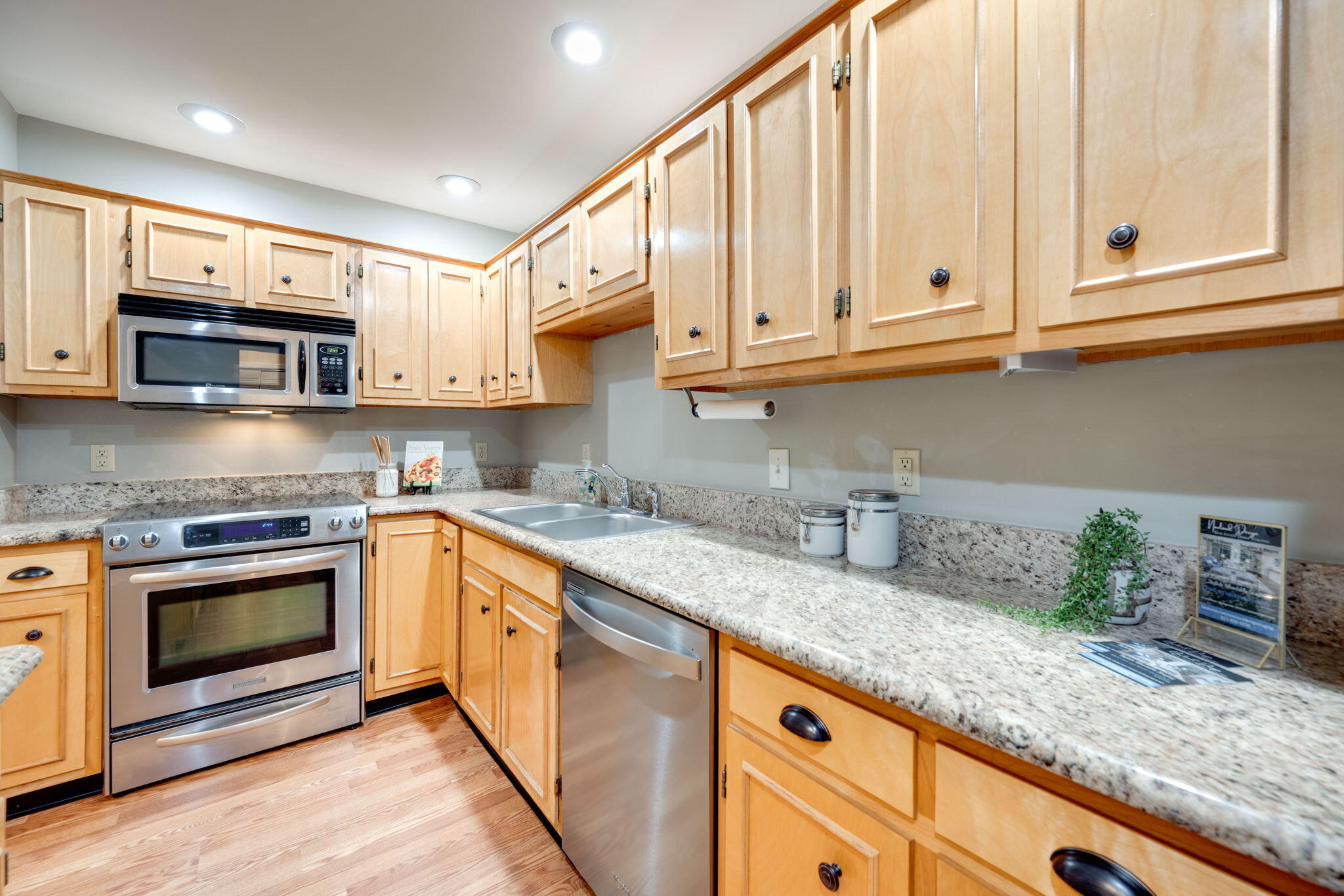 6738 Hickory Manor Circle