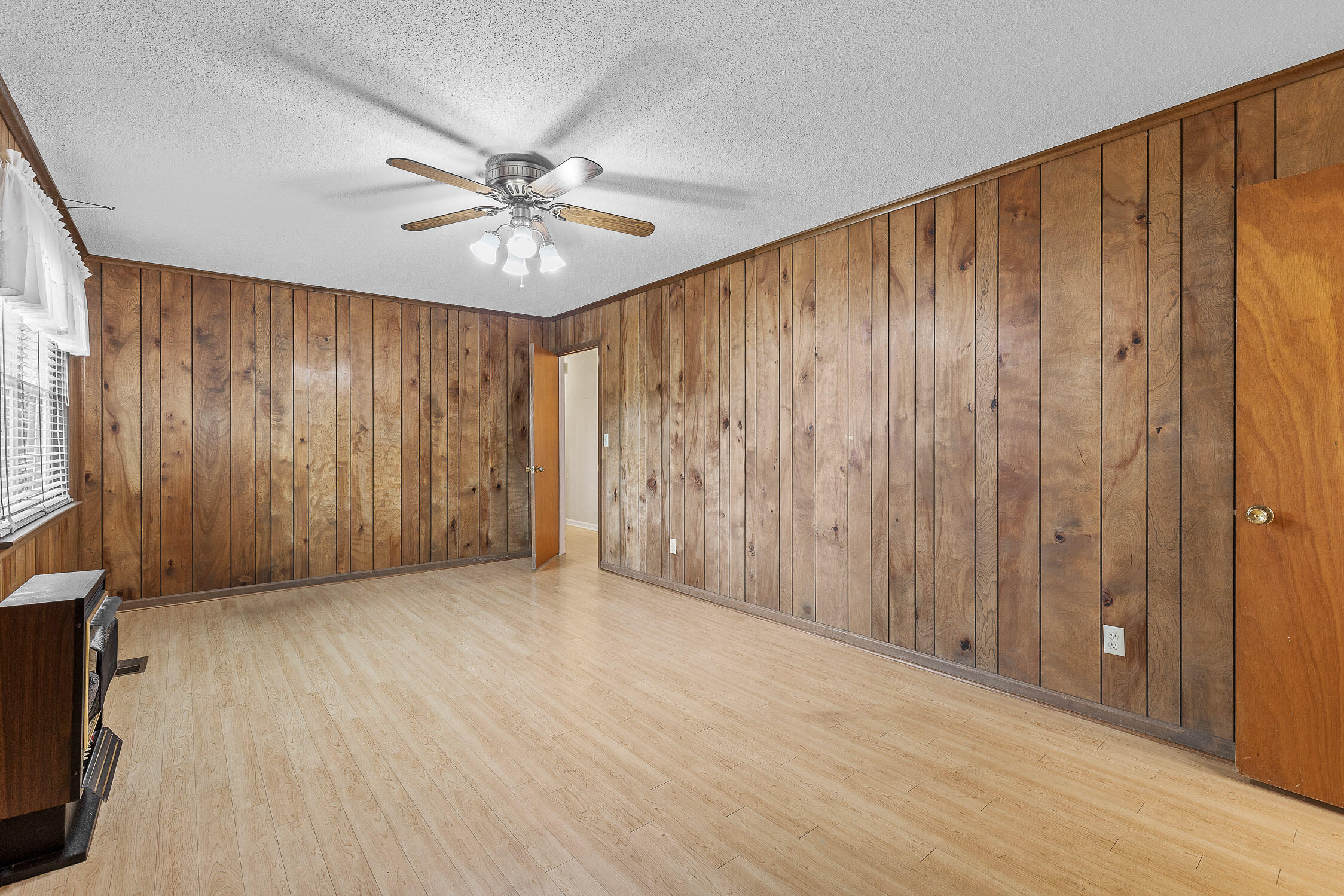 8140 Holly Crest Drive