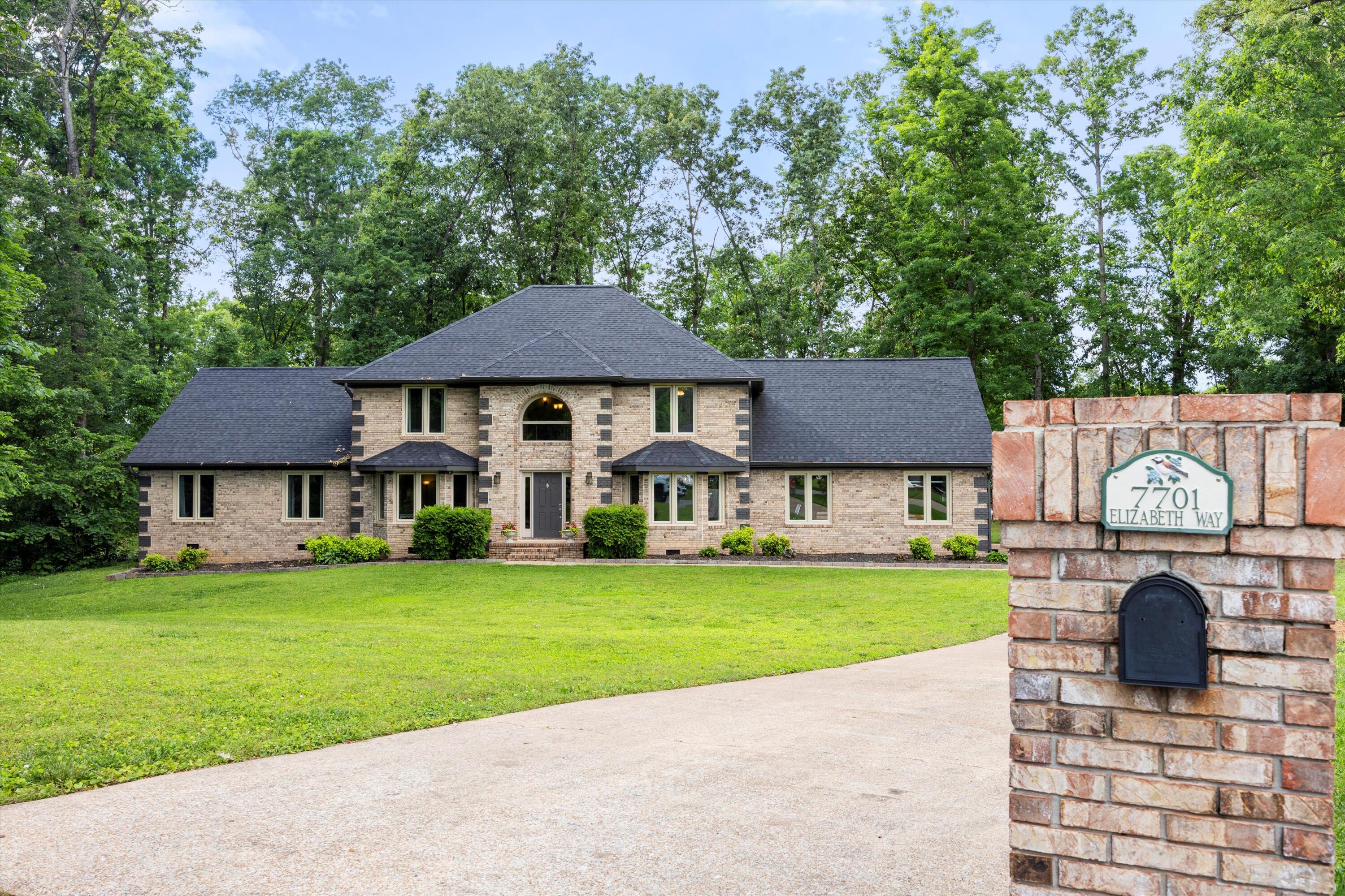 7701 Elizabeth Way Drive