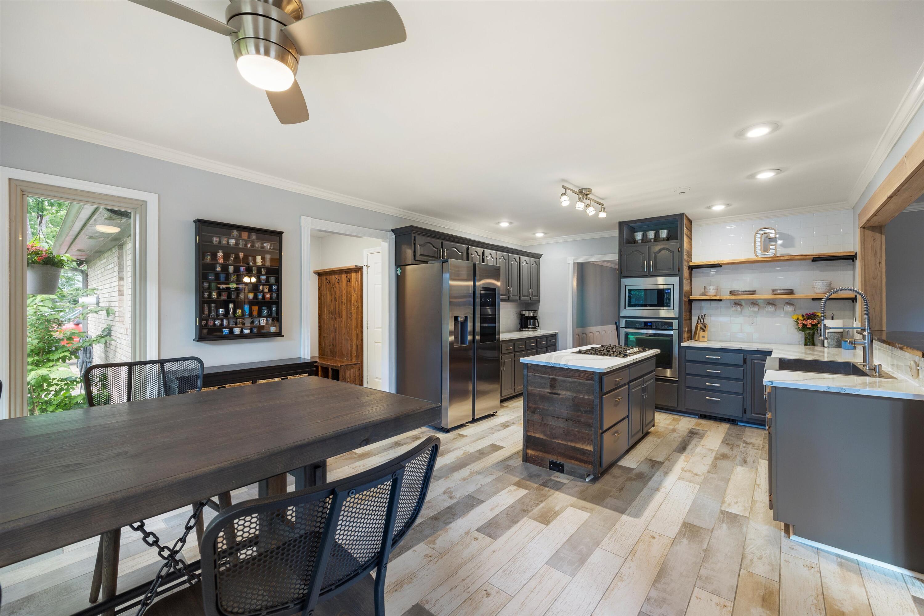 7701 Elizabeth Way Drive