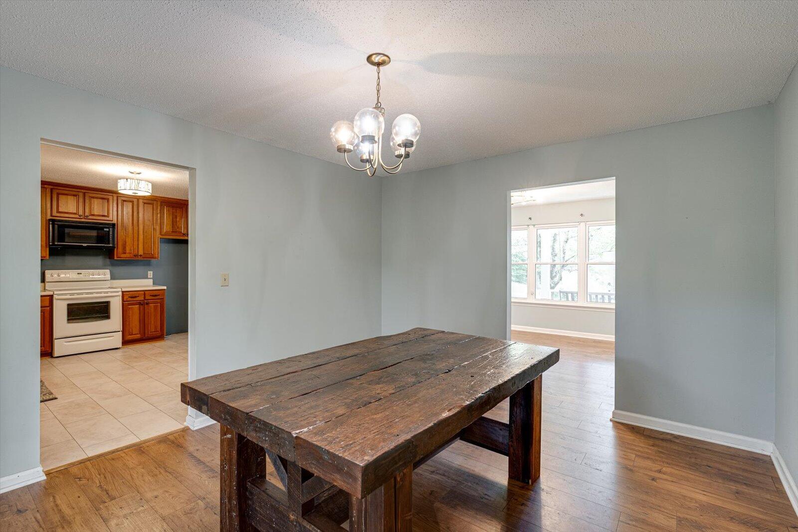 429 Kingsridge Drive
