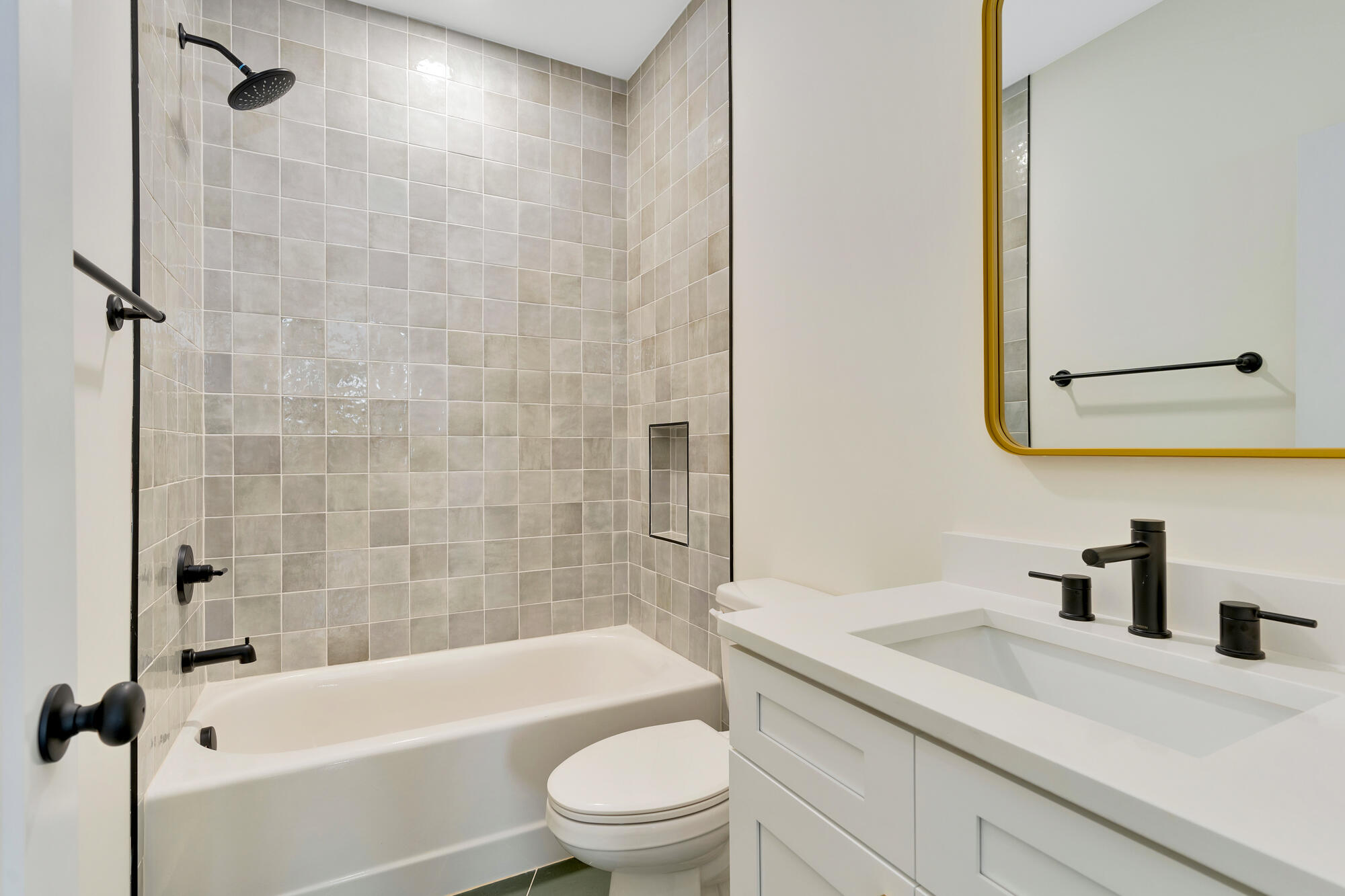 523a O Neal Street, A