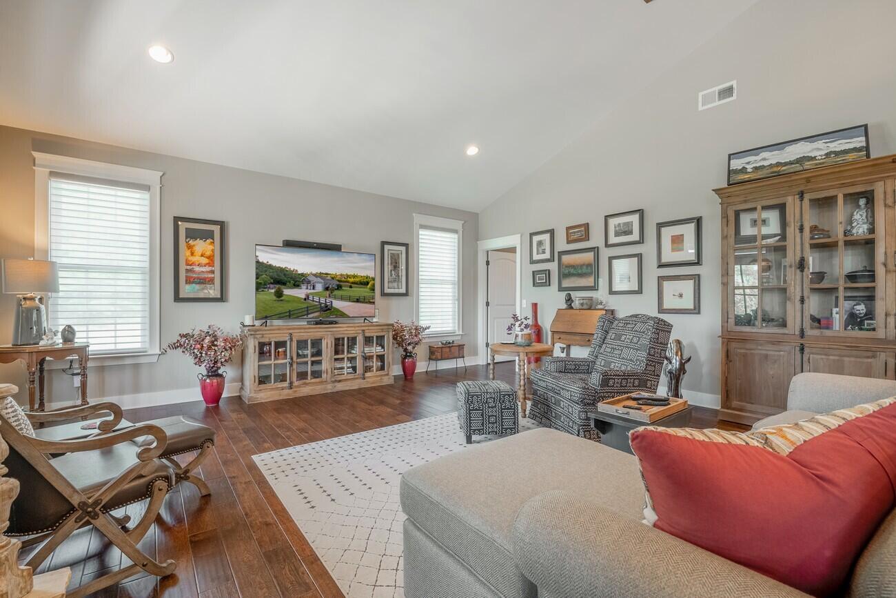 3015 Cherokee Valley Road