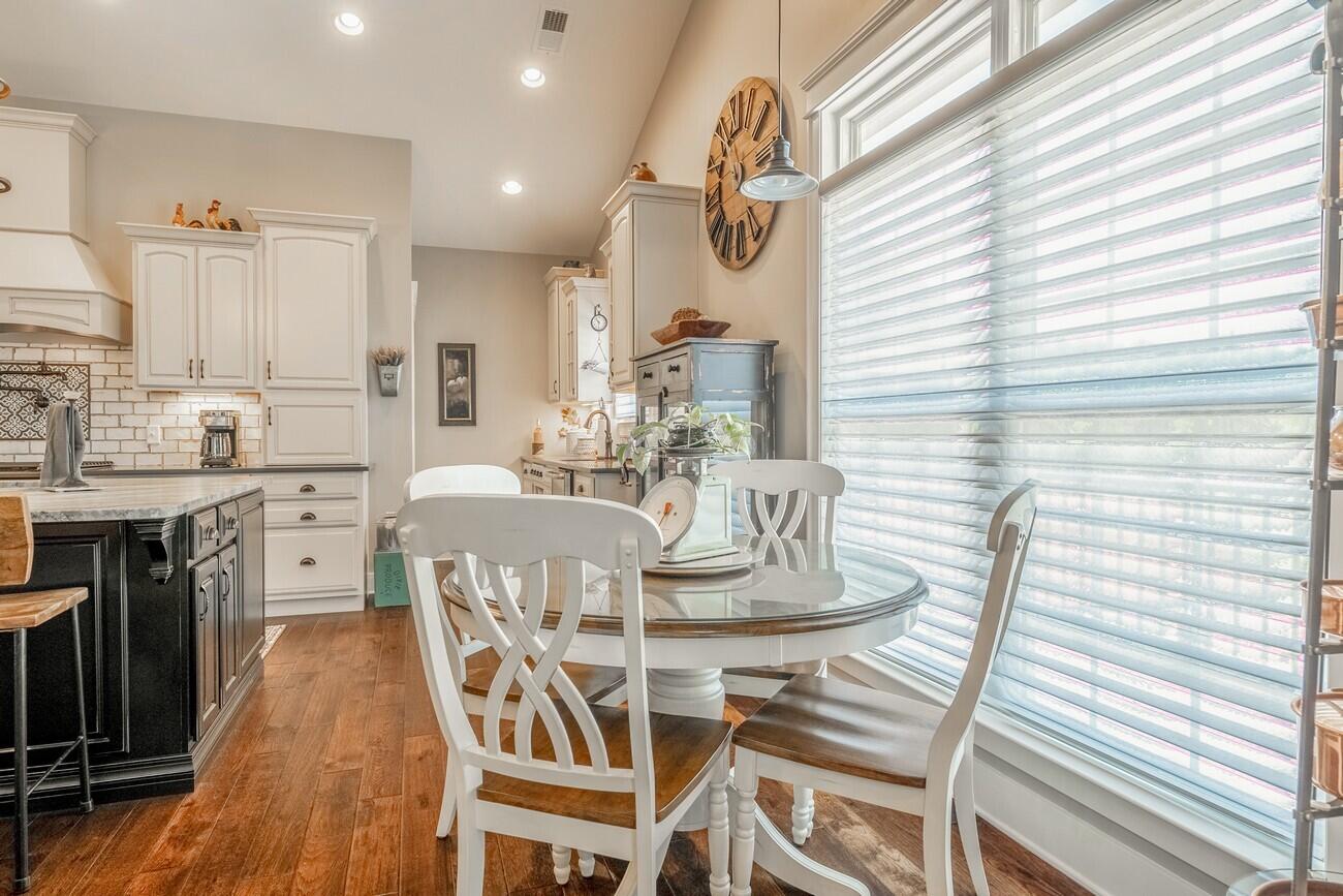 3015 Cherokee Valley Road