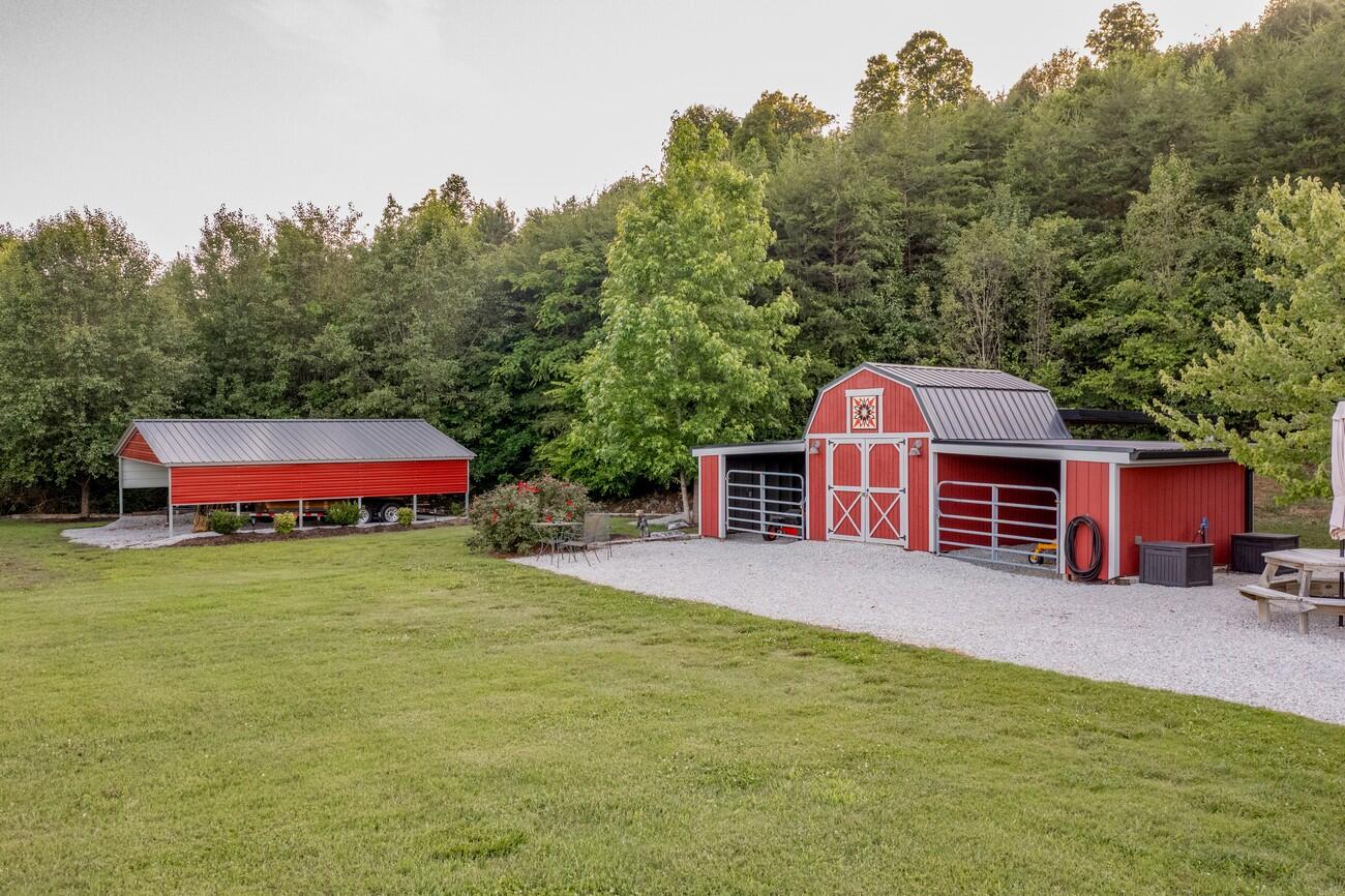 3015 Cherokee Valley Road