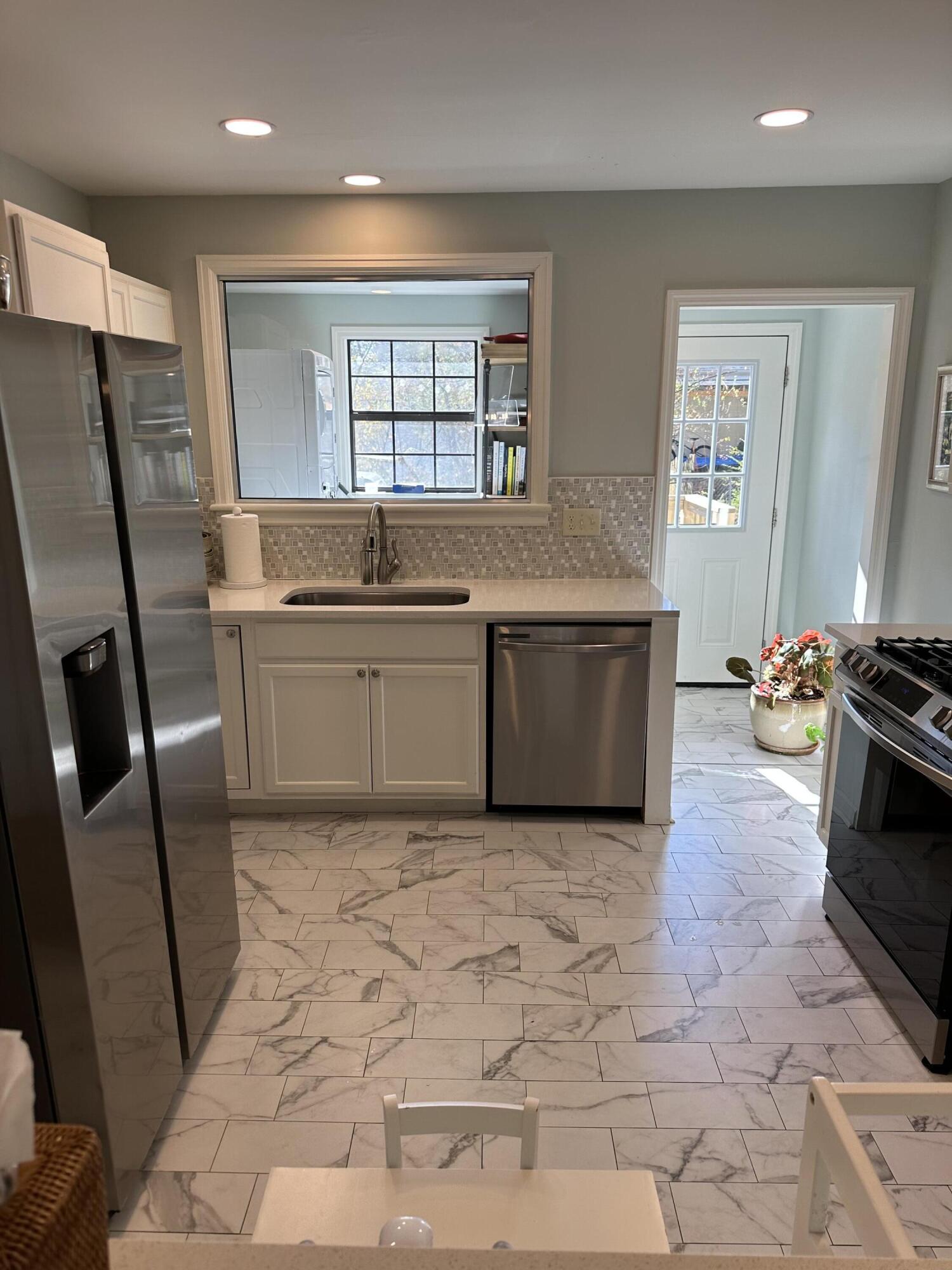 204 Red Riding Hood Trail