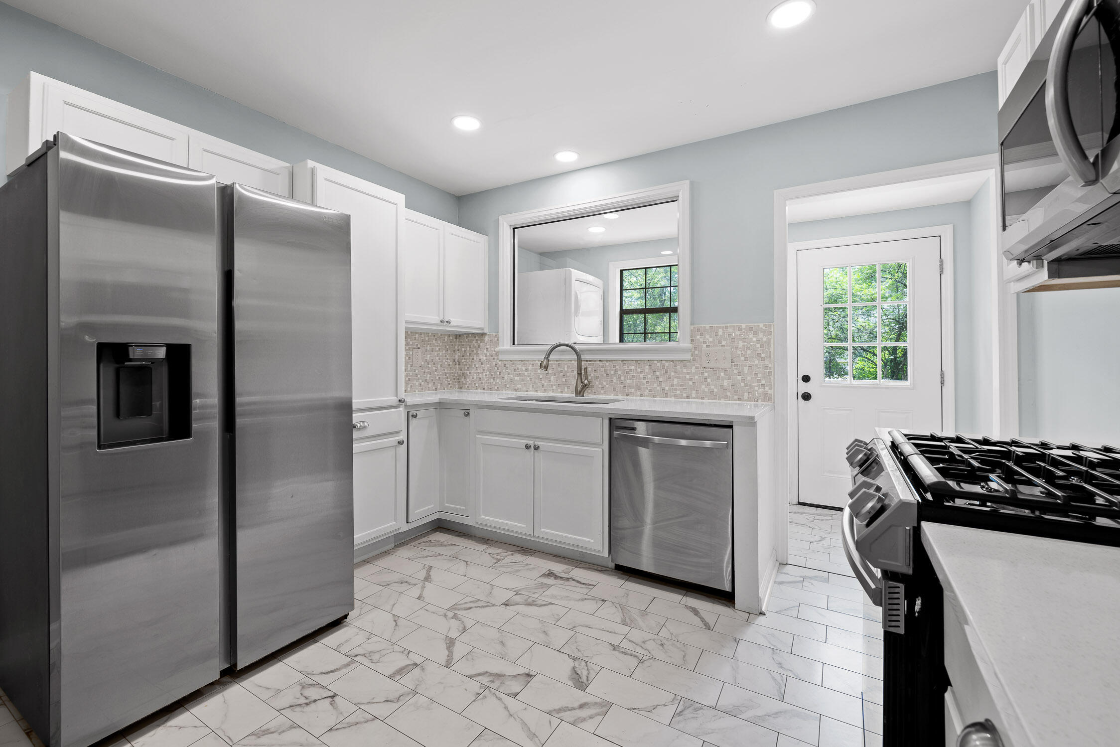 204 Red Riding Hood Trail