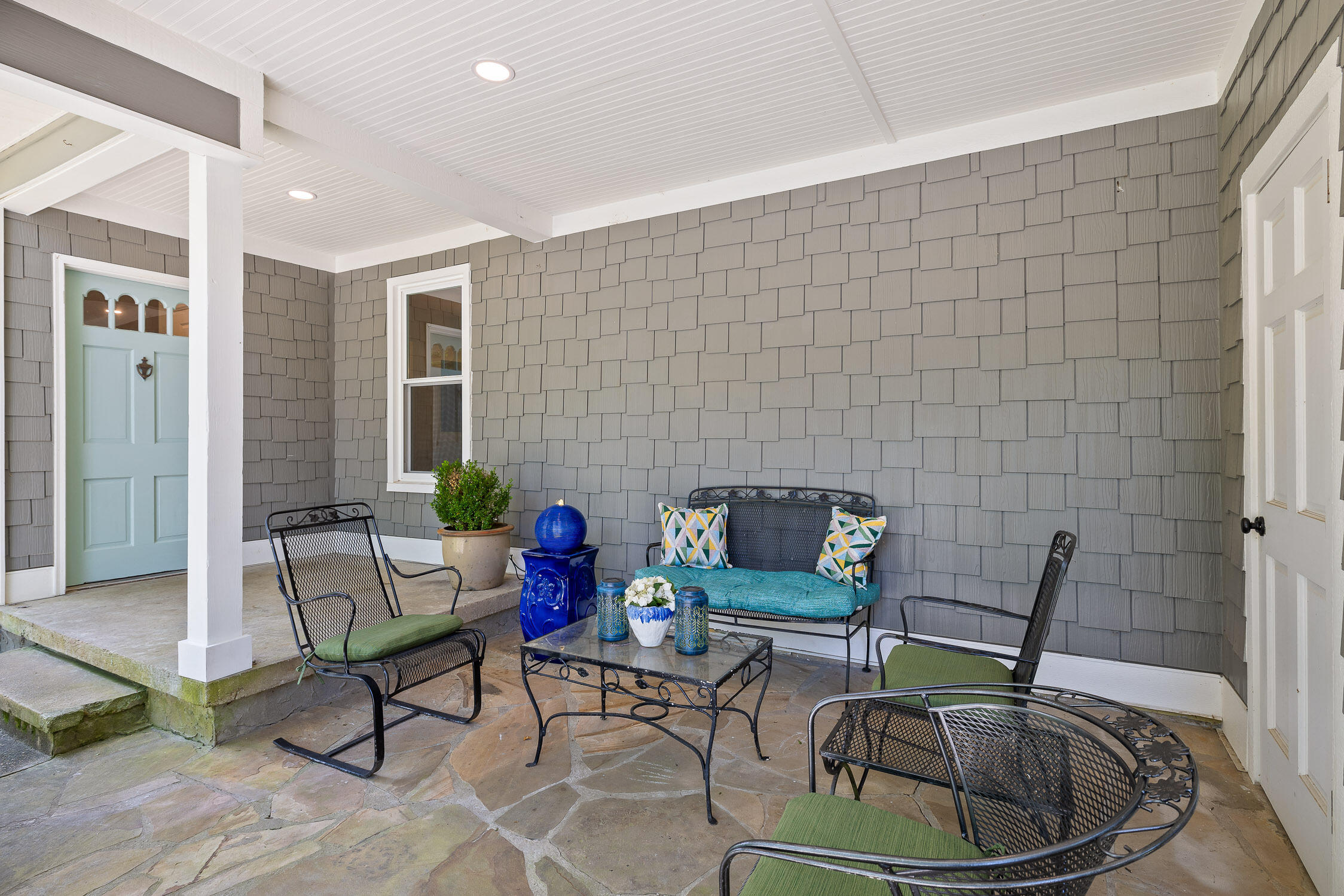 204 Red Riding Hood Trail