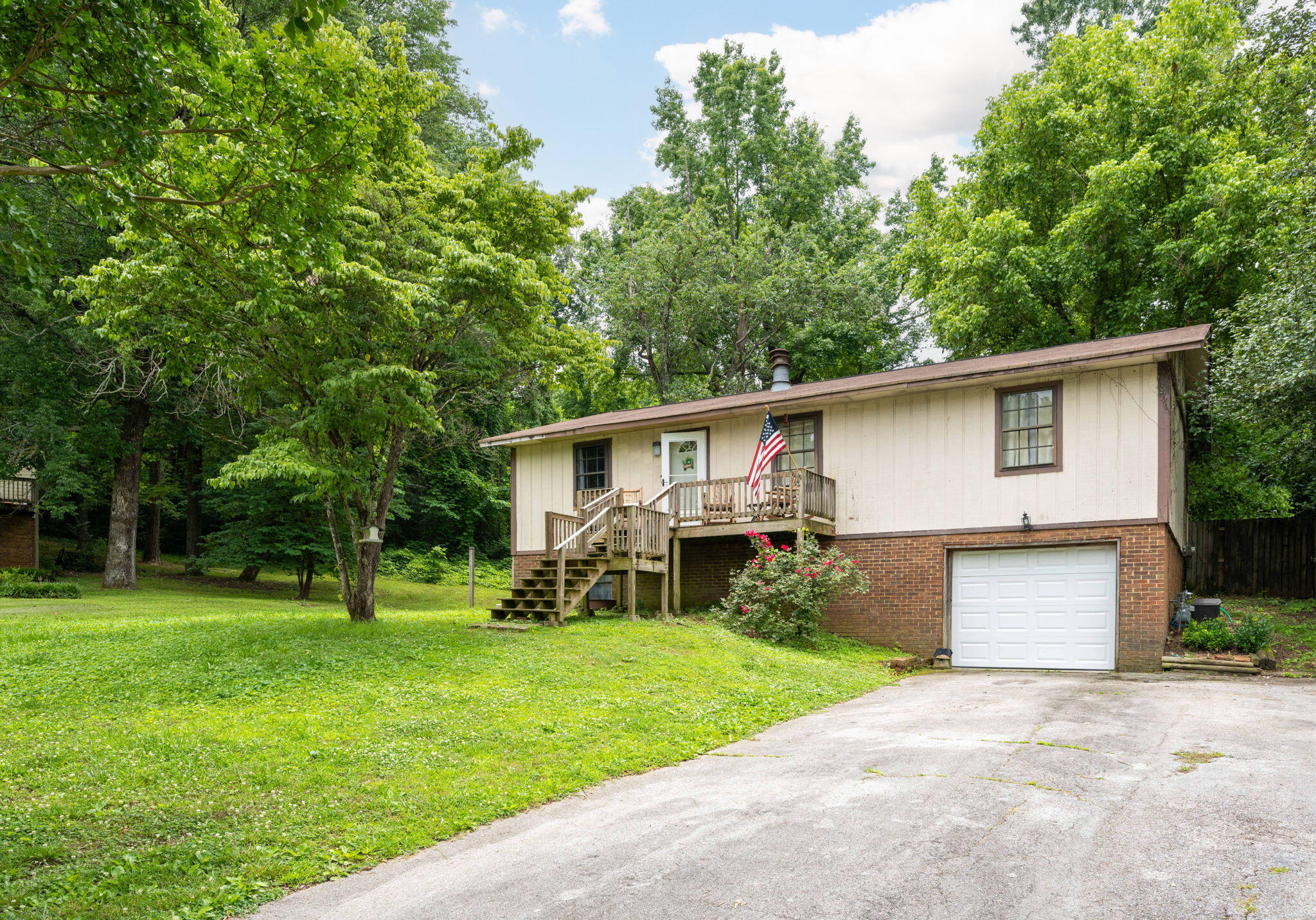 60 Valleywood Circle
