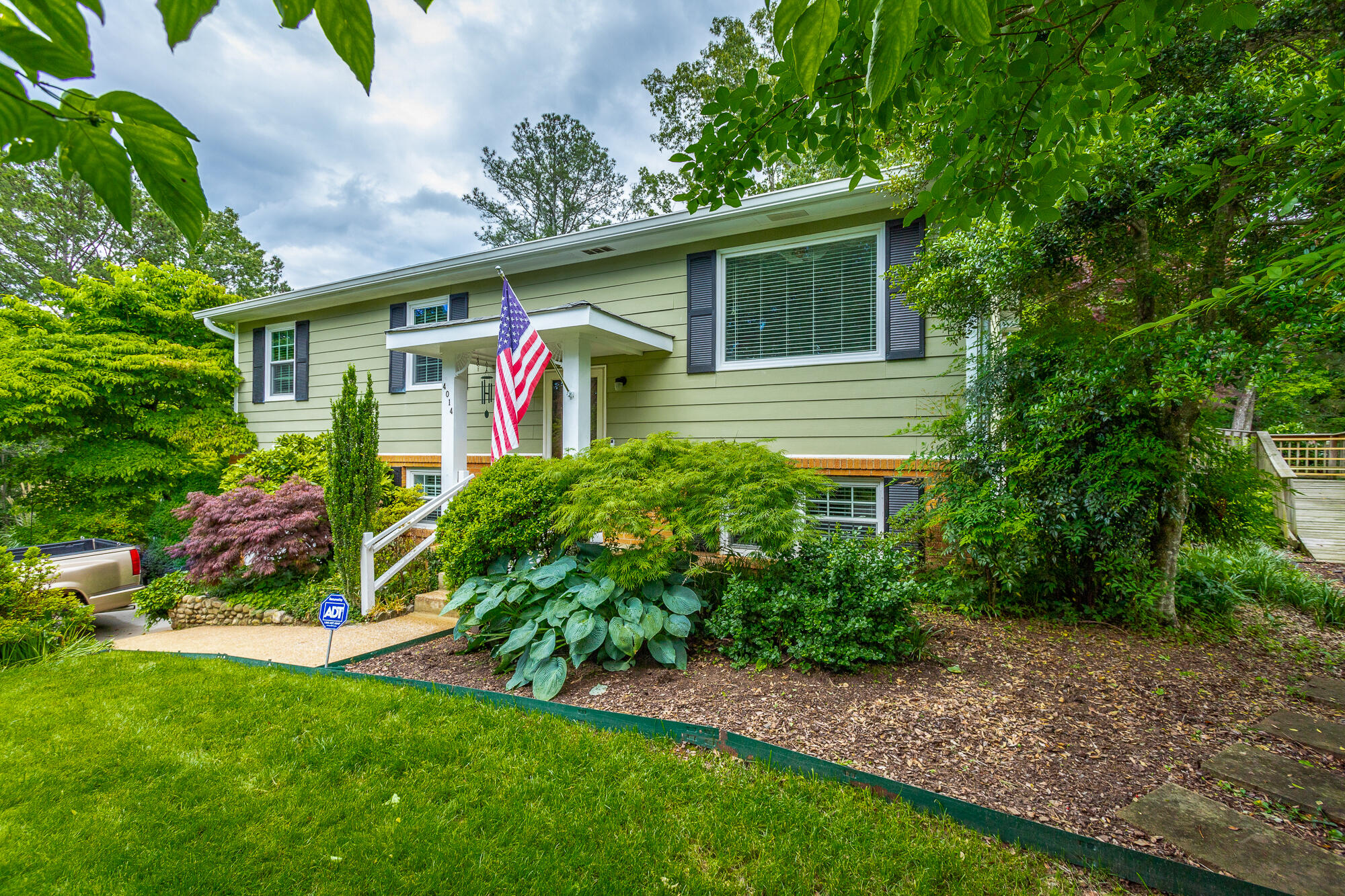 4014 Izlar Drive