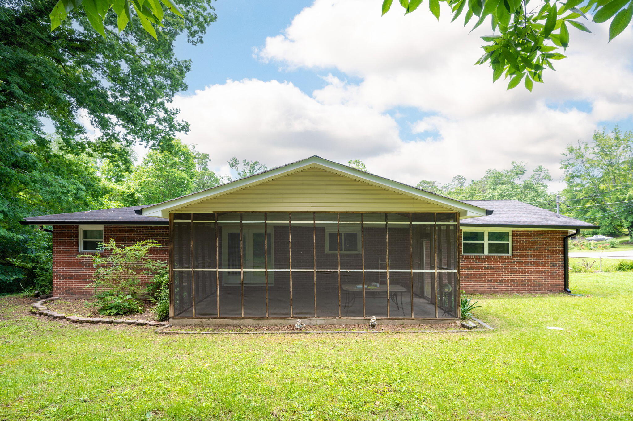 3805 Lake Vista Drive