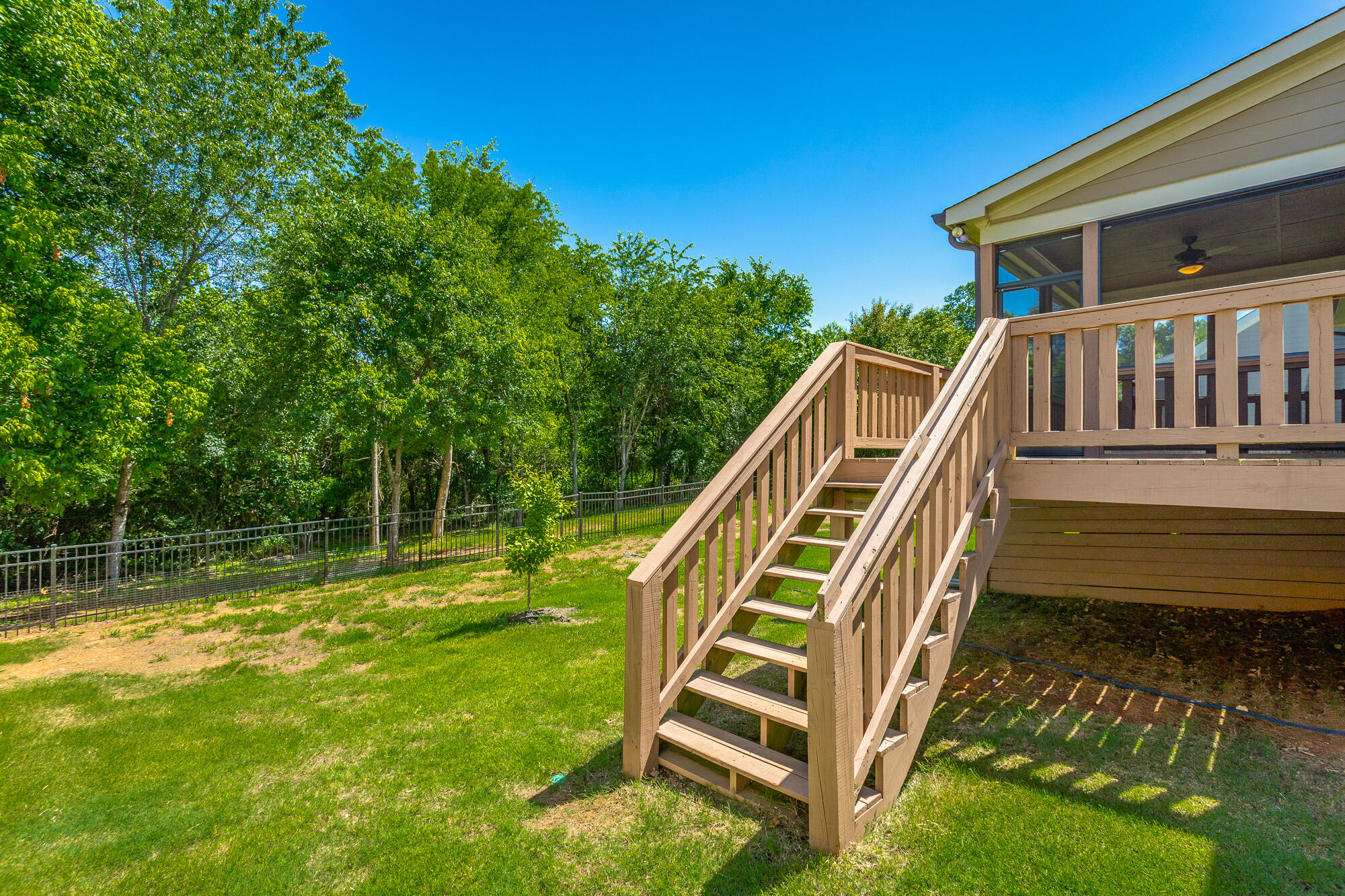 204 Stone Throw Lane