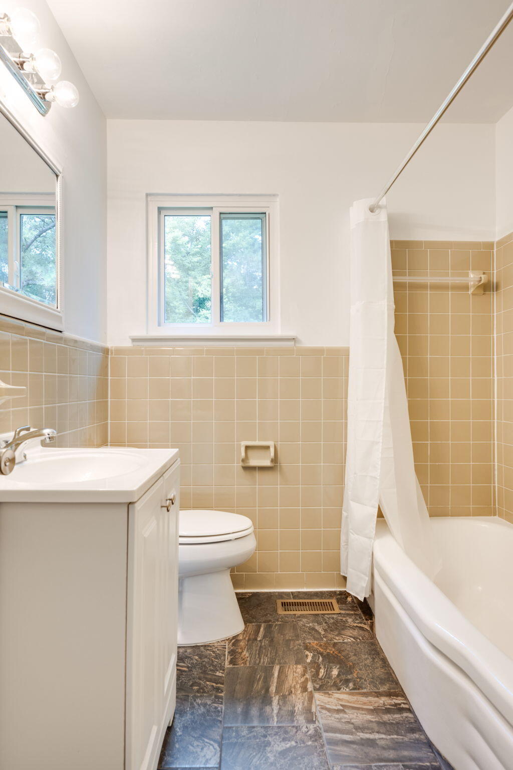 726 Cherokee Trail