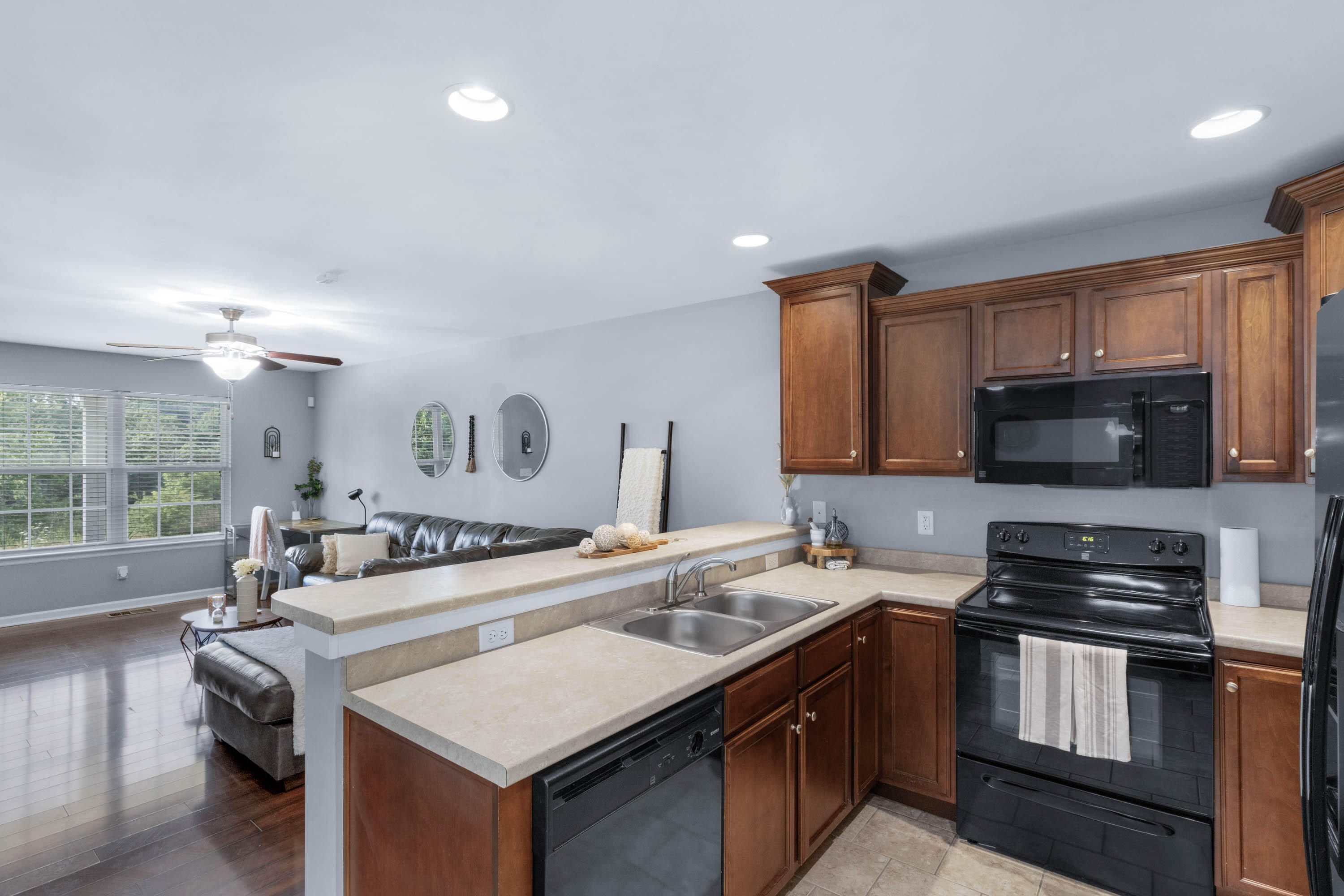 2117 Short Leaf Lane