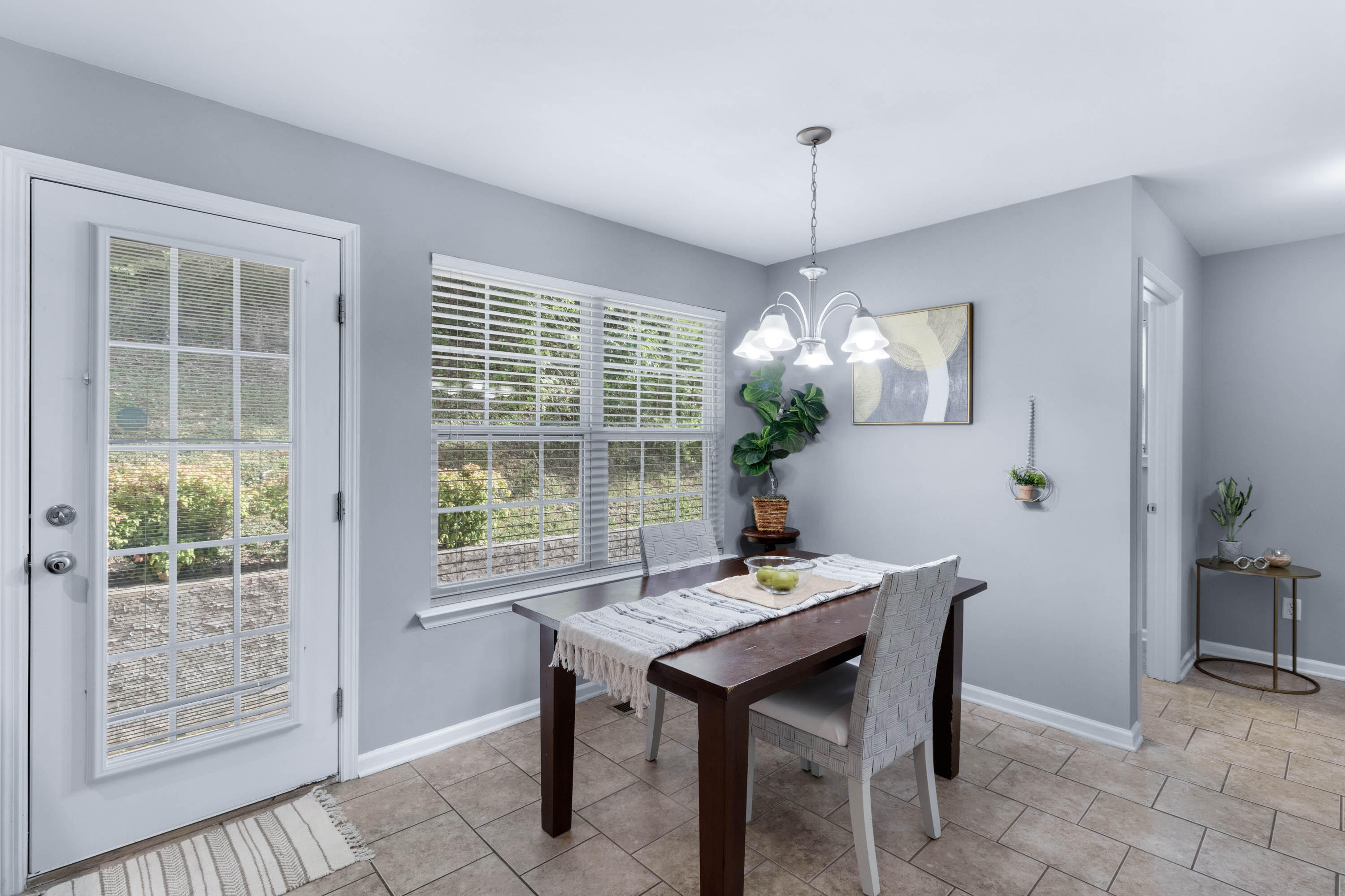 2117 Short Leaf Lane