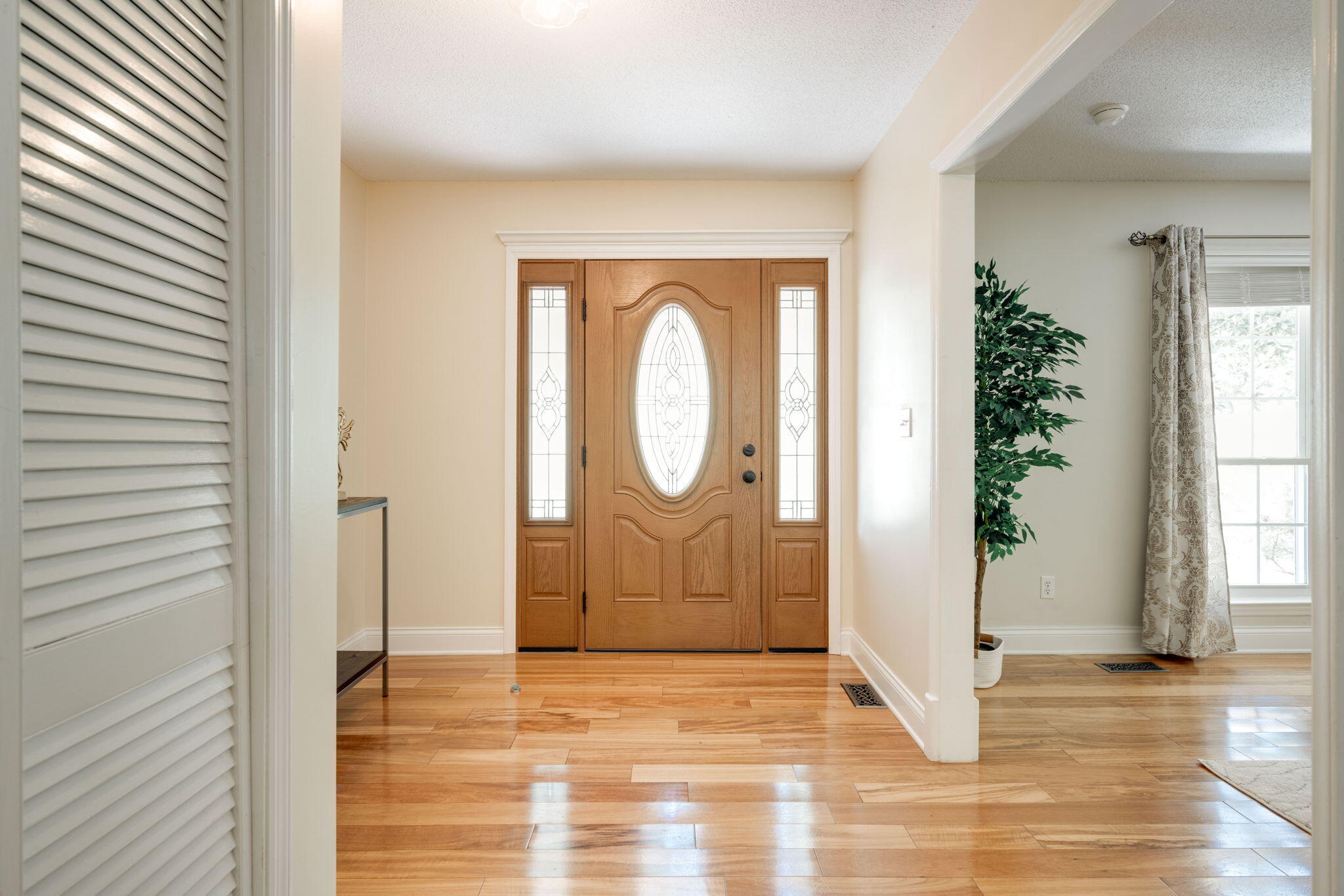 709 Stone Crest Circle